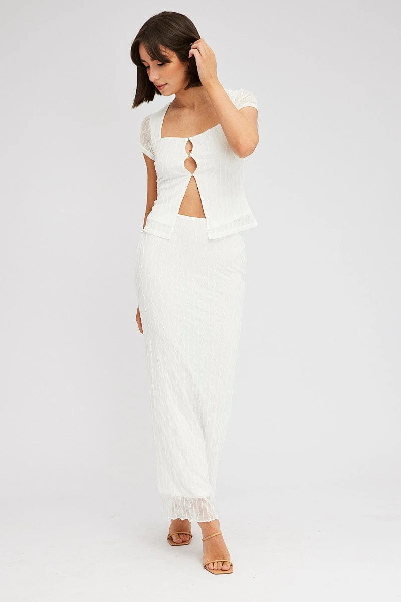 White Top Short Sleeve Sweetheart Keyhole Hook & Eye