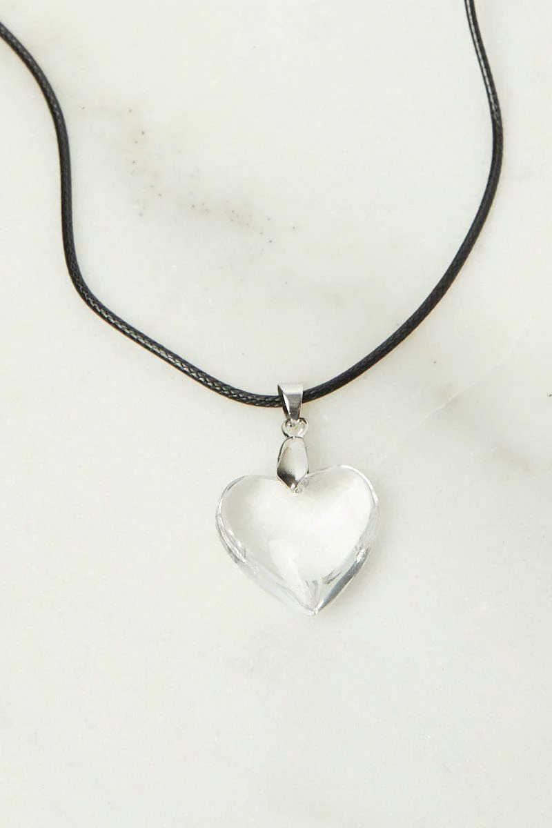 White Heart Pendent Necklace