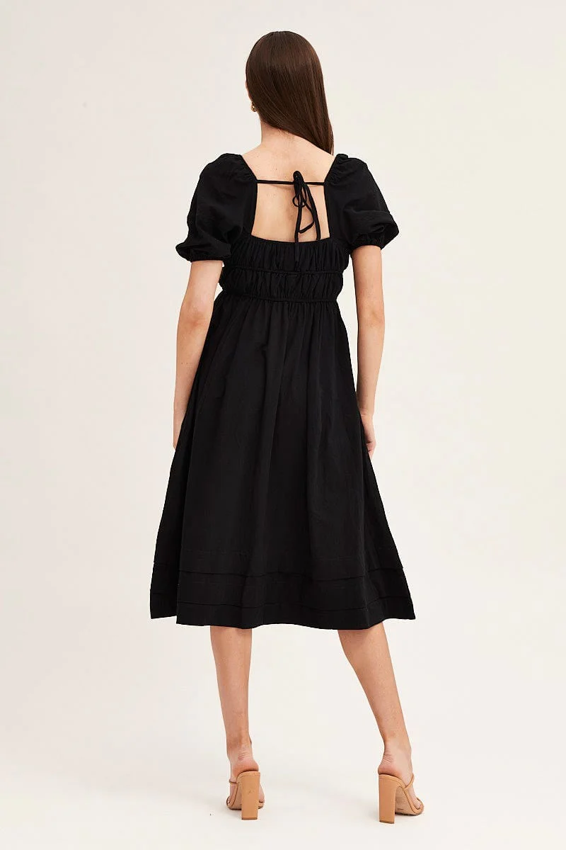 Black Short Sleeve Ruched Midi Dress