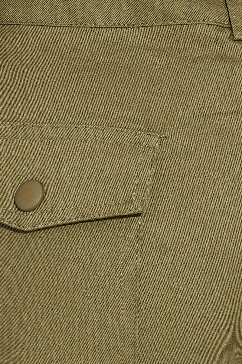 Green Cargo Shorts High Rise