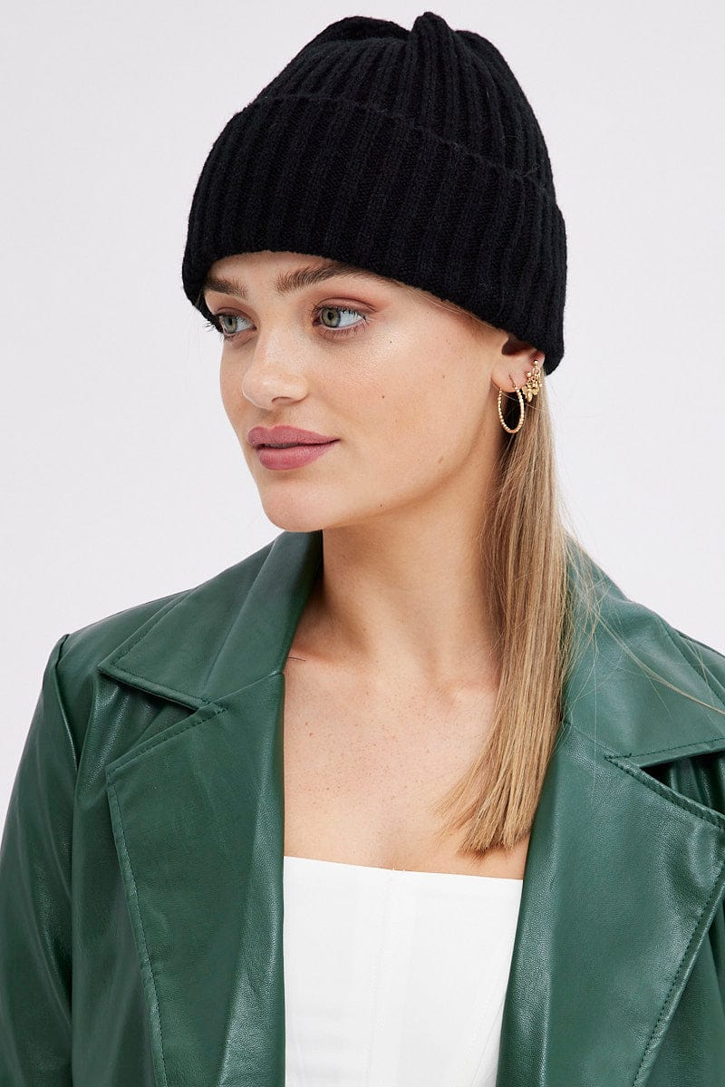 Black Rib Beanie