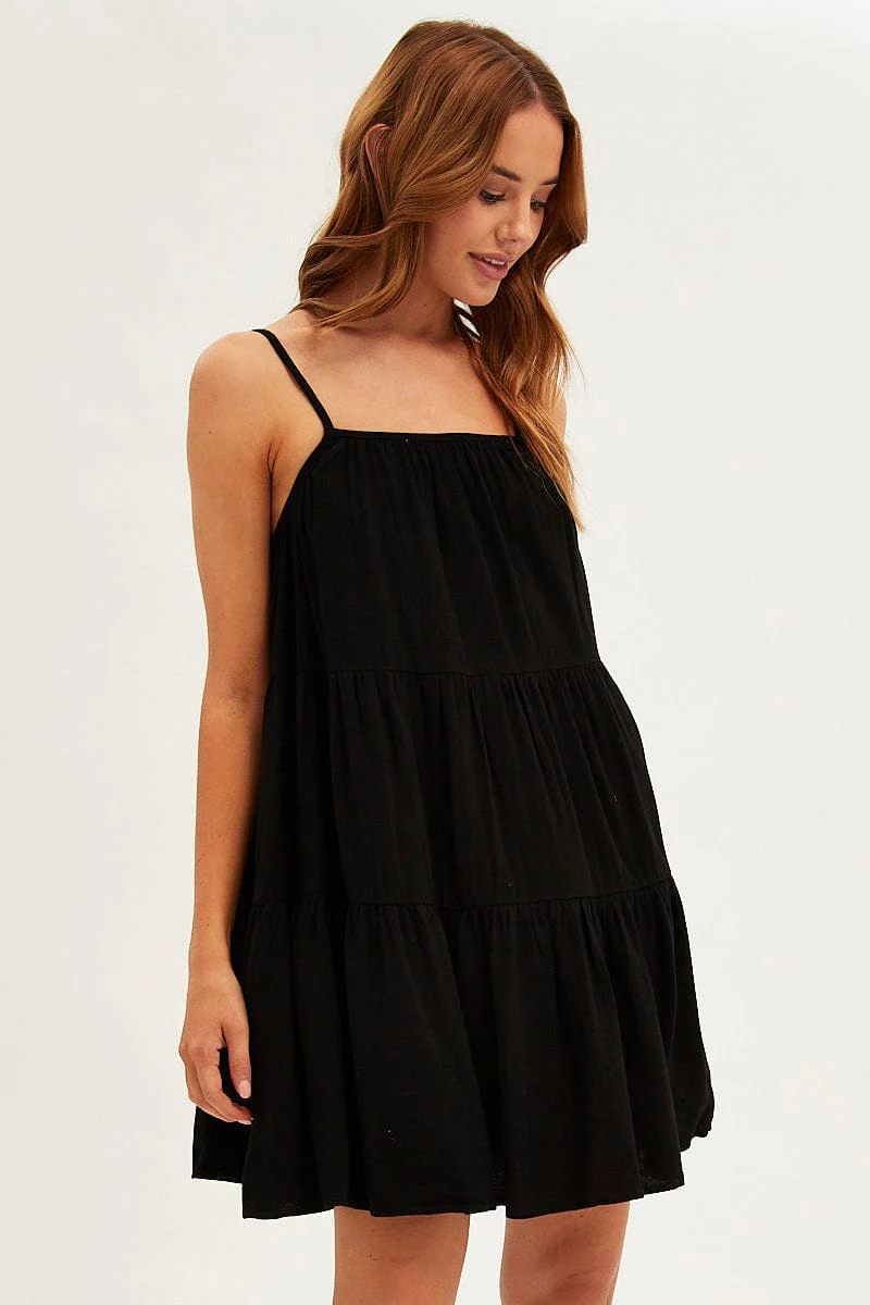 Black Swing Dress Sleeveless Tiered Pocket