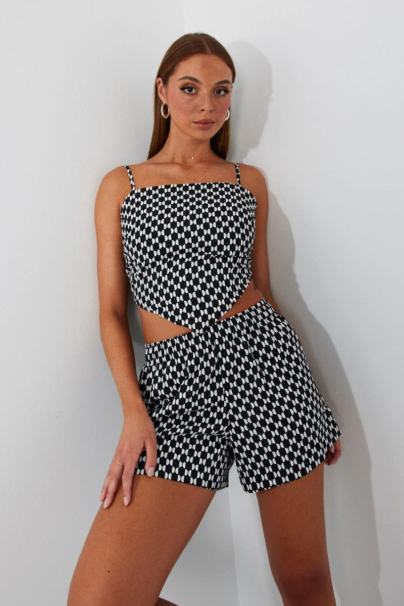 Multi Geo Relaxed Shorts High Rise