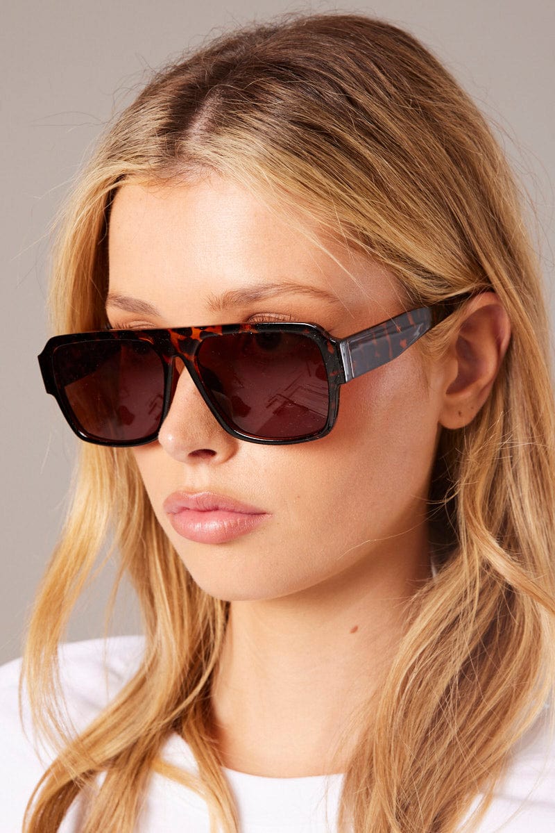 Brown Aviator Sunglasses