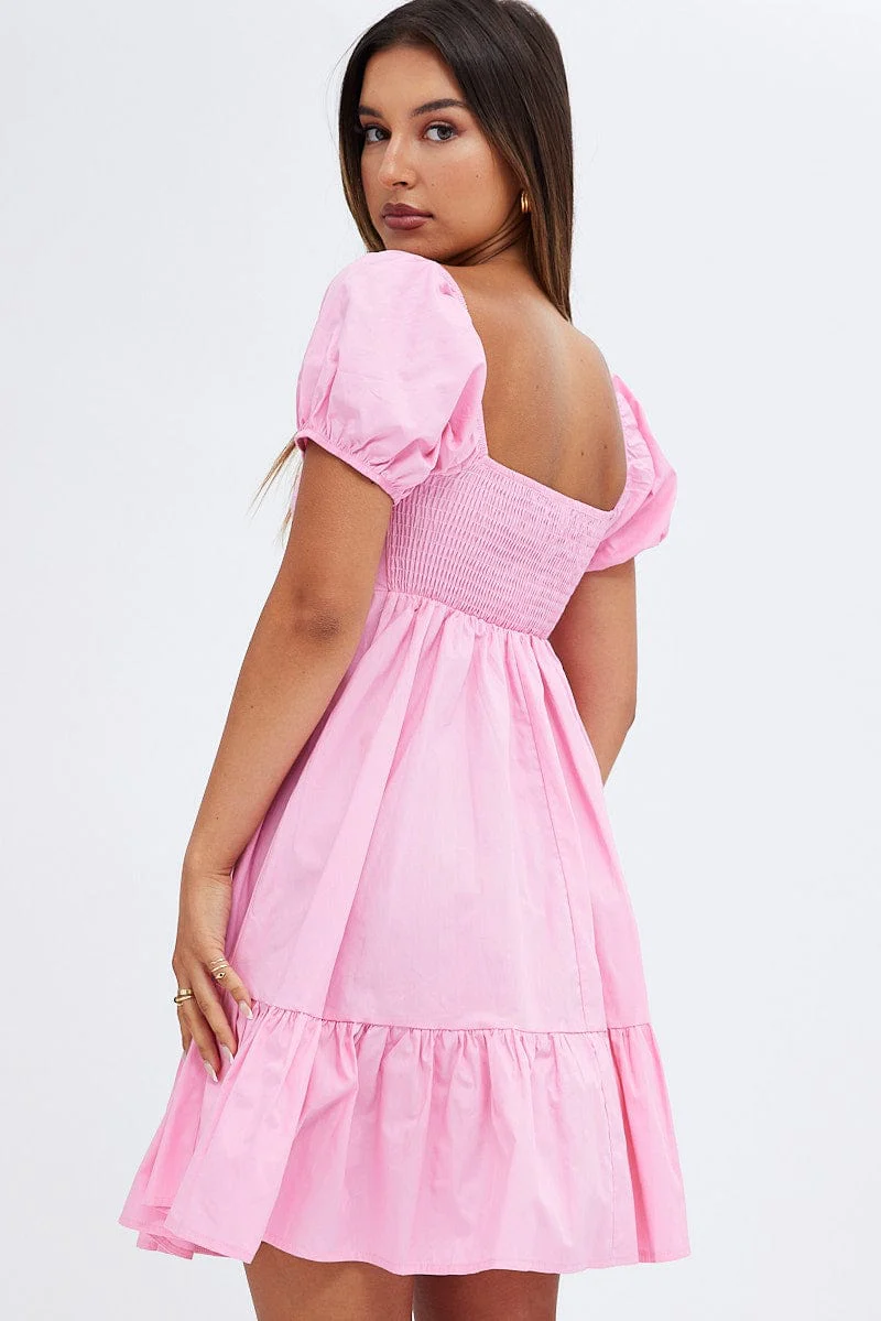Pink Short Sleeve Sweetheart Neck Skater Dress