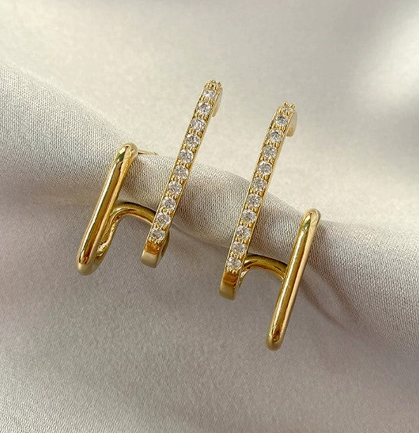 Claw Crystal Earrings in 18K Gold