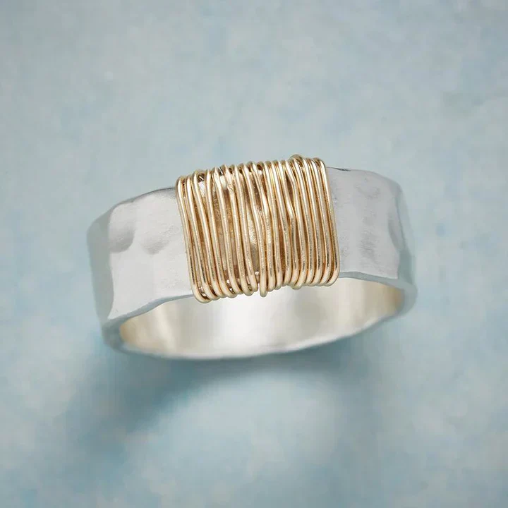Silver Threaded Vintage Gold Ring