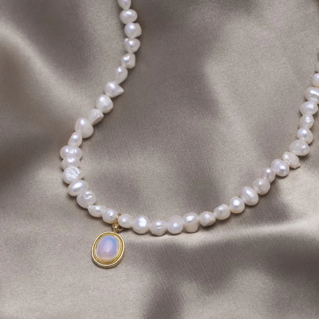 Gold Moonstone Necklace with Pearl