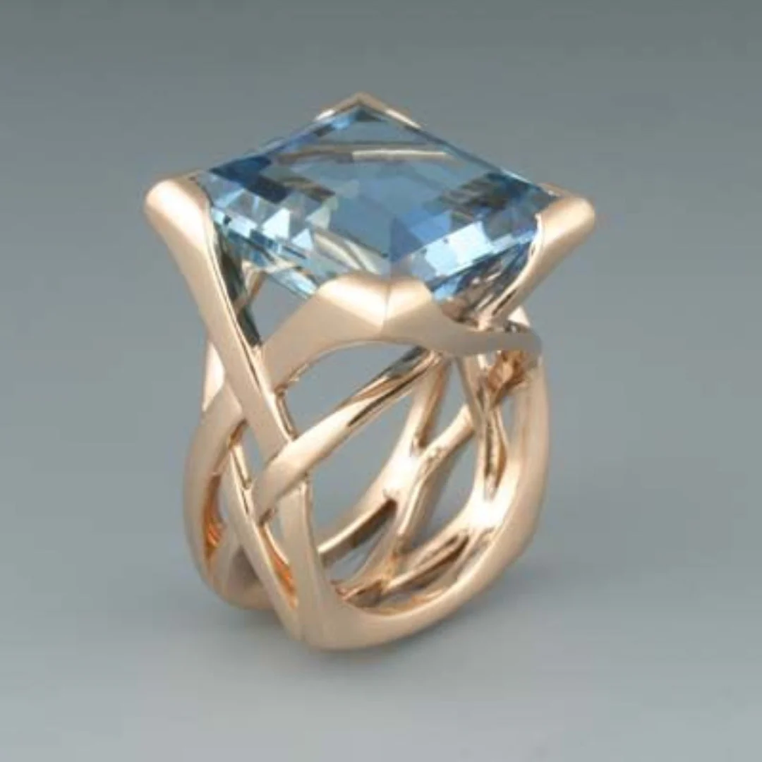 Vintage Blue Zirconium Ring in Rose Gold
