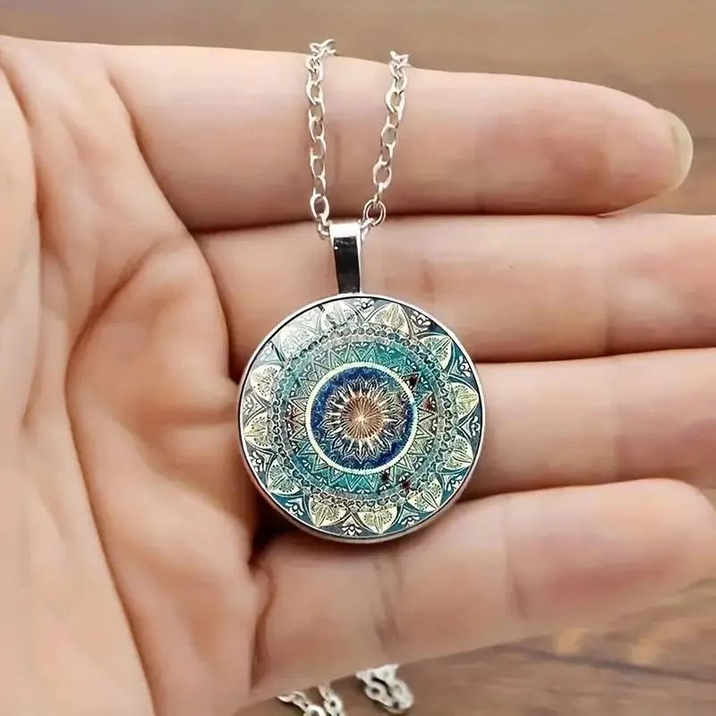 Round Vintage Mandala Necklace in Blue