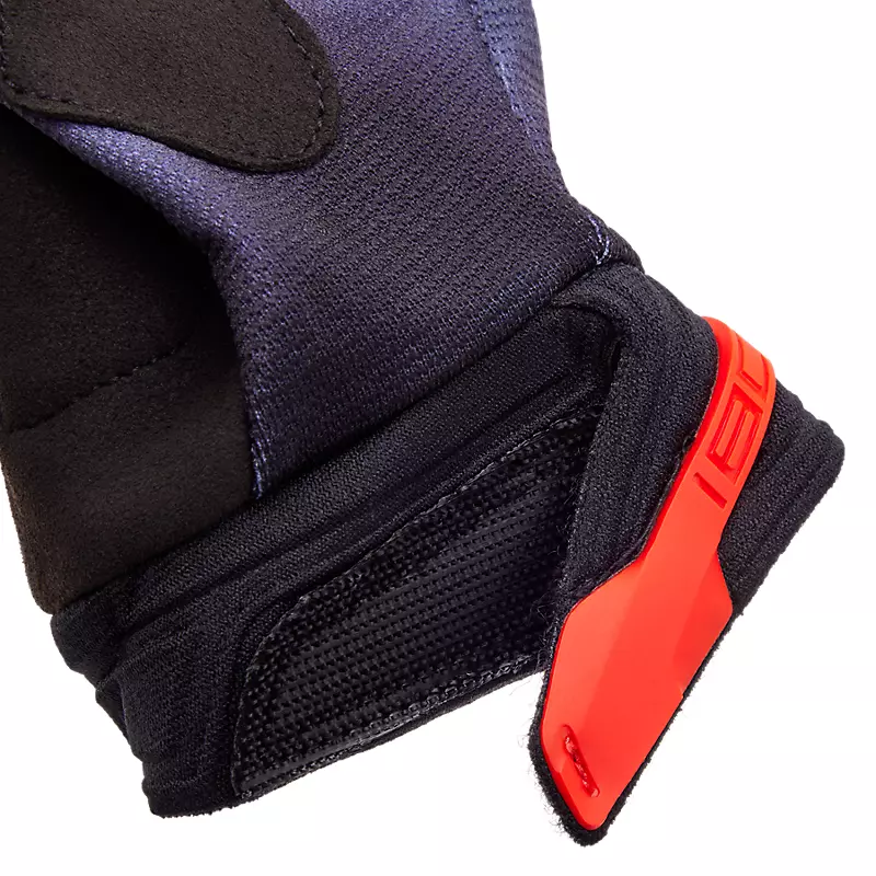 180 Interfere Gloves