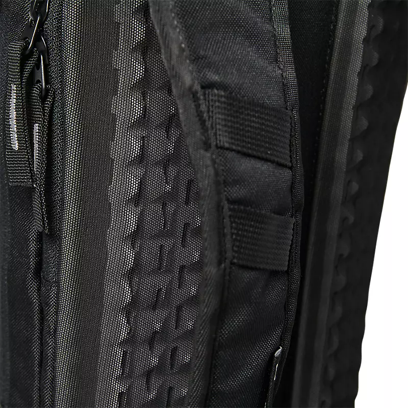 Utility 12 Liter Hydration Pack