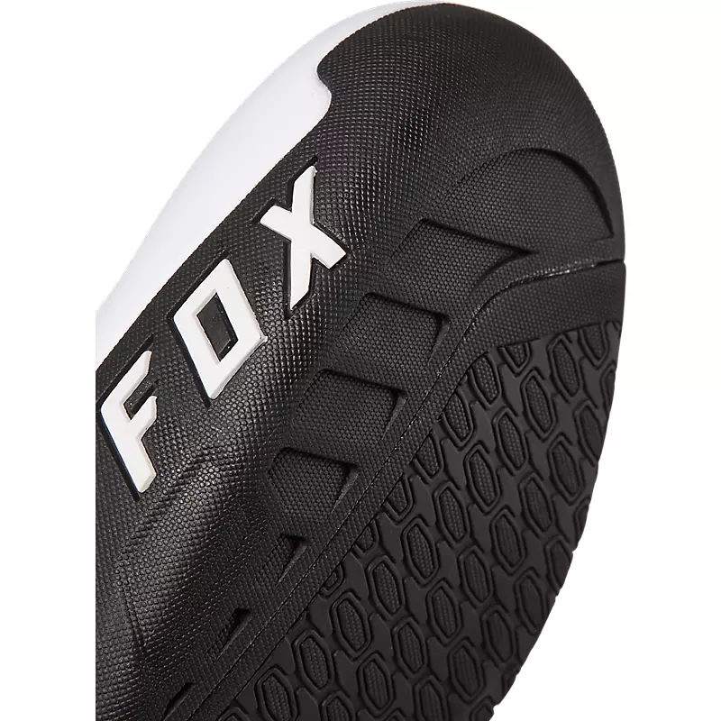 Instinct Boots