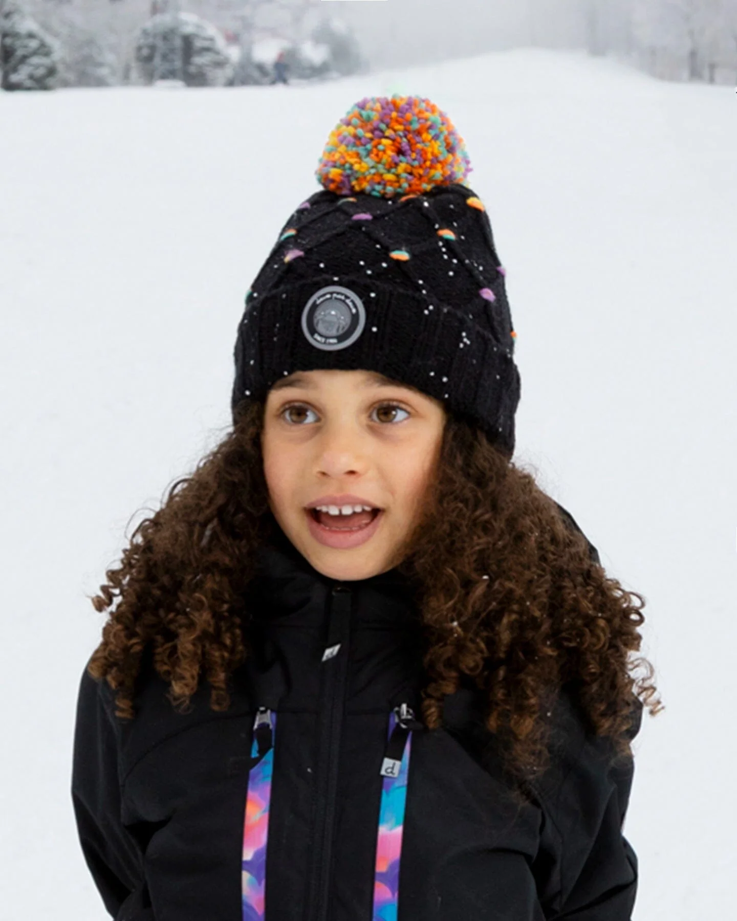 Lined Knit Pompom Hat Black And Multicolor With Little Sequins - Deux par Deux