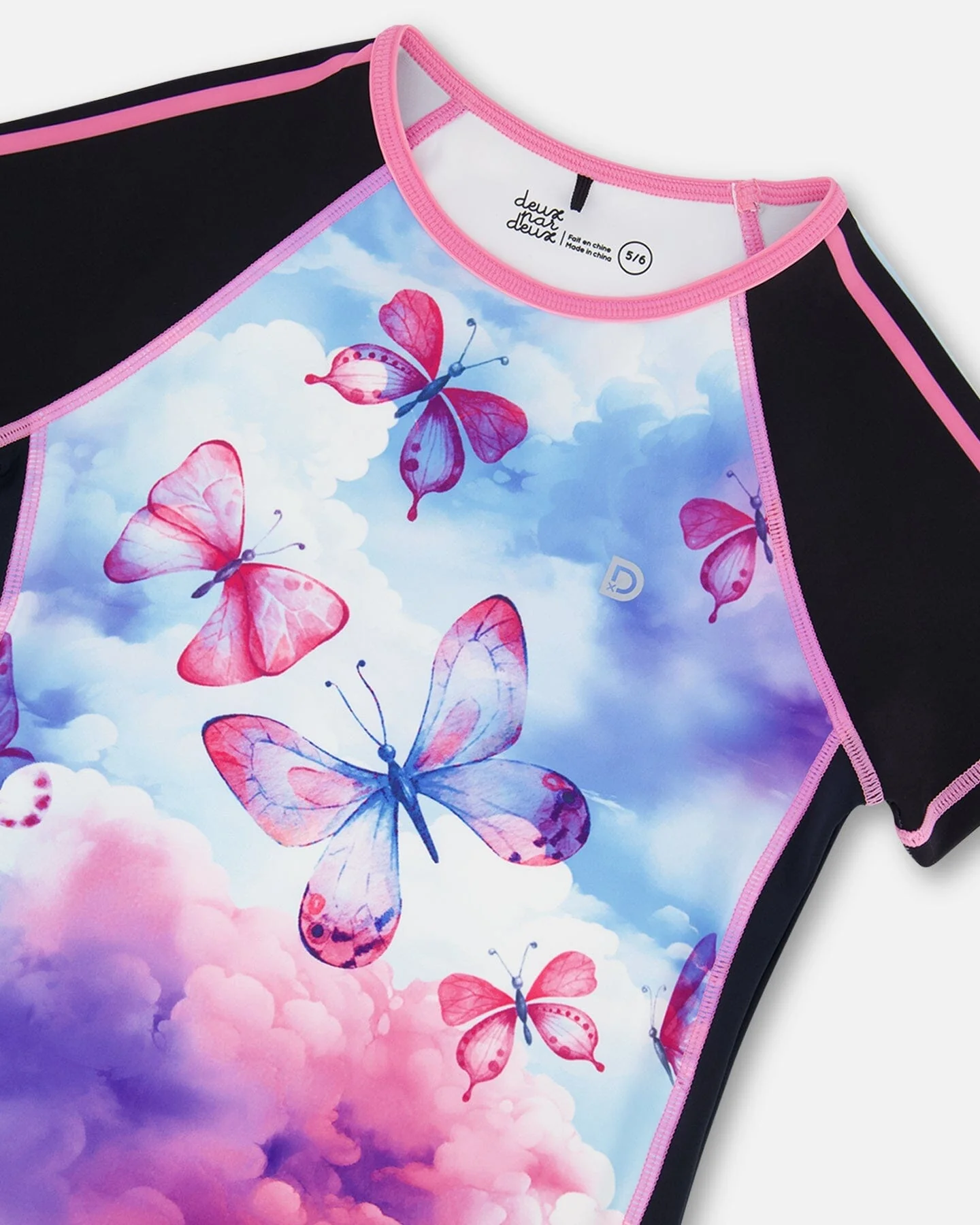 Printed Short Sleeve Athletic Top Pink, Black And Butterfly - Deux par Deux