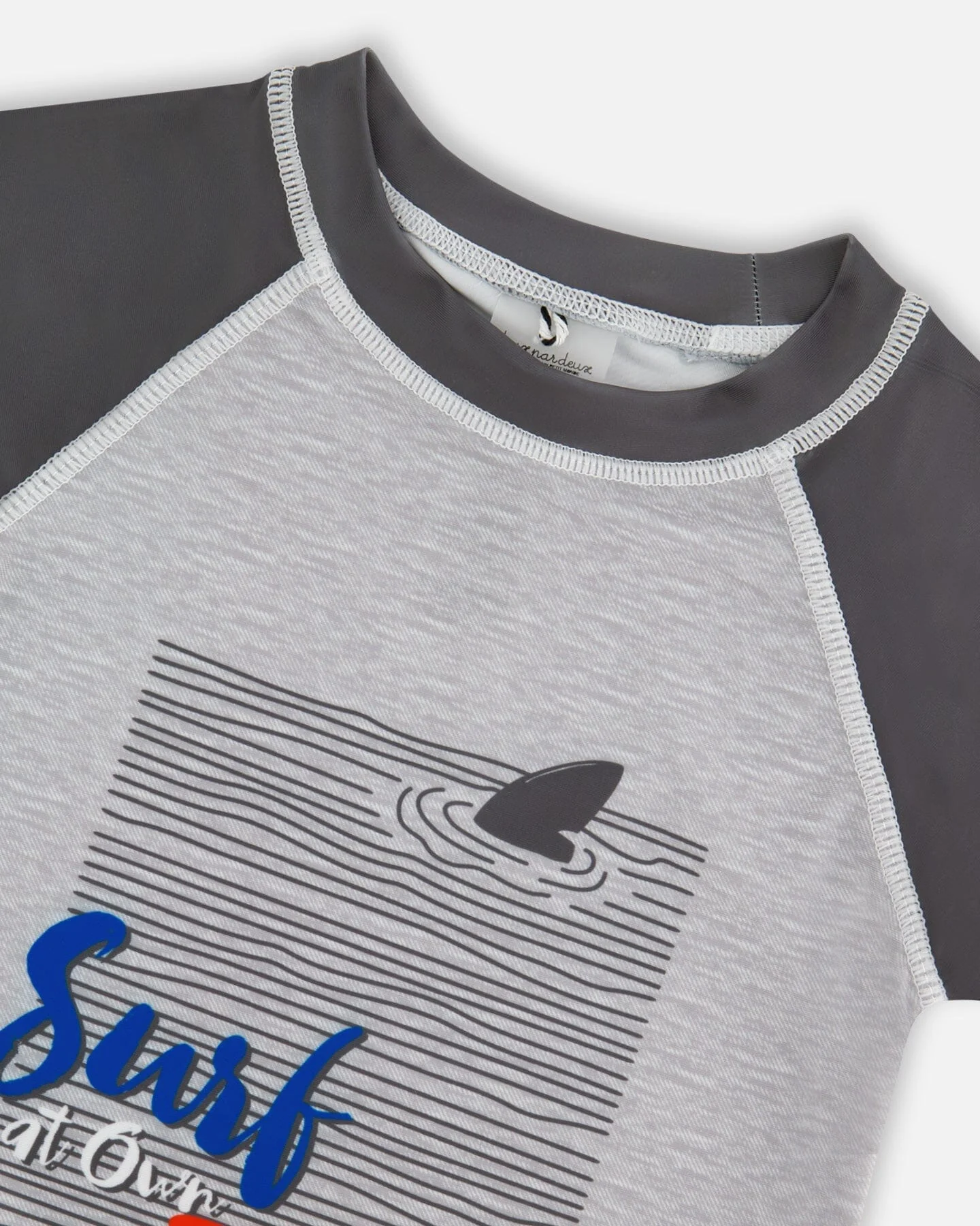 Short Sleeve Rashguard Dark And Light Gray - Deux par Deux