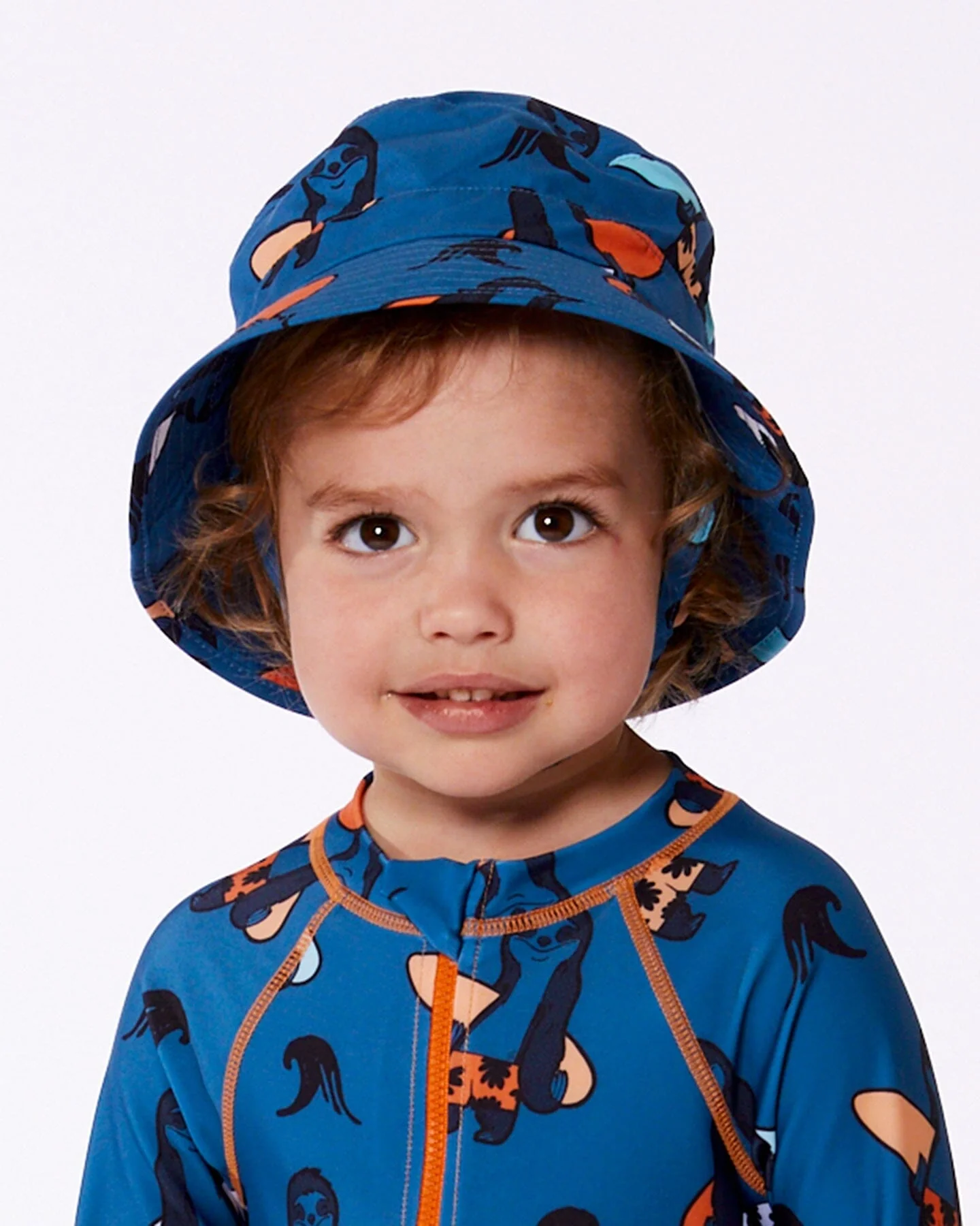 Printed Beach Hat Orange Sloths On Navy Blue - Deux par Deux