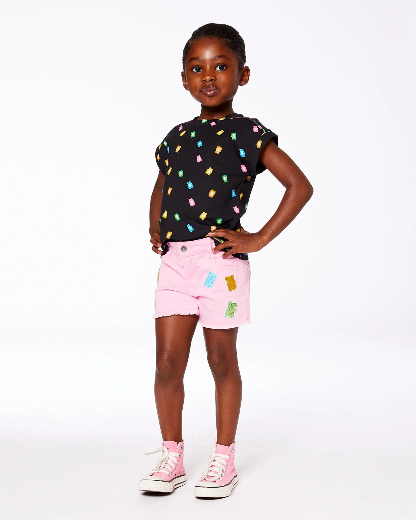 Jean Short With Embroidery Pink And Multicolored Gummies - Deux par Deux