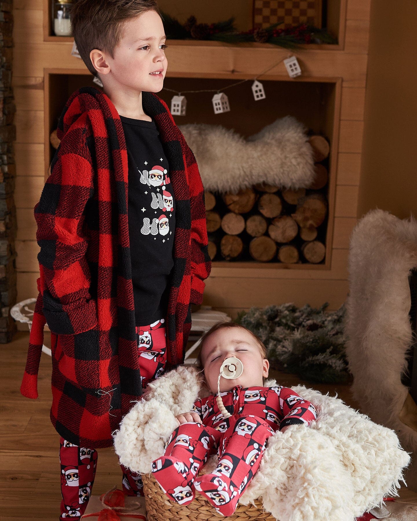 Organic Cotton Two Piece Pajama Set Red Printed Santa - Deux par Deux