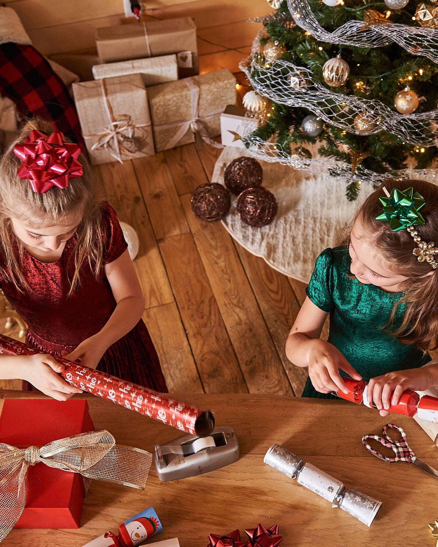 Short Sleeve Dress With Pleated Skirt Metallic Red - Deux par Deux
