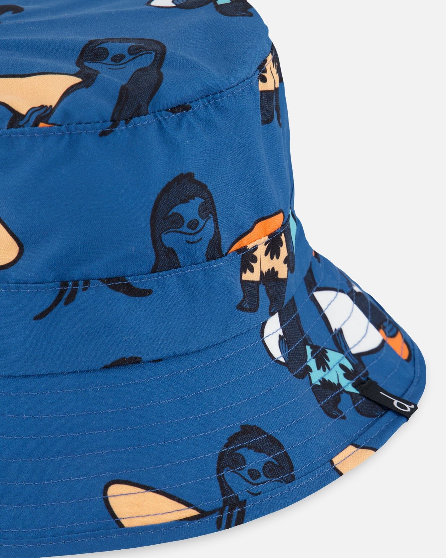 Printed Beach Hat Orange Sloths On Navy Blue - Deux par Deux