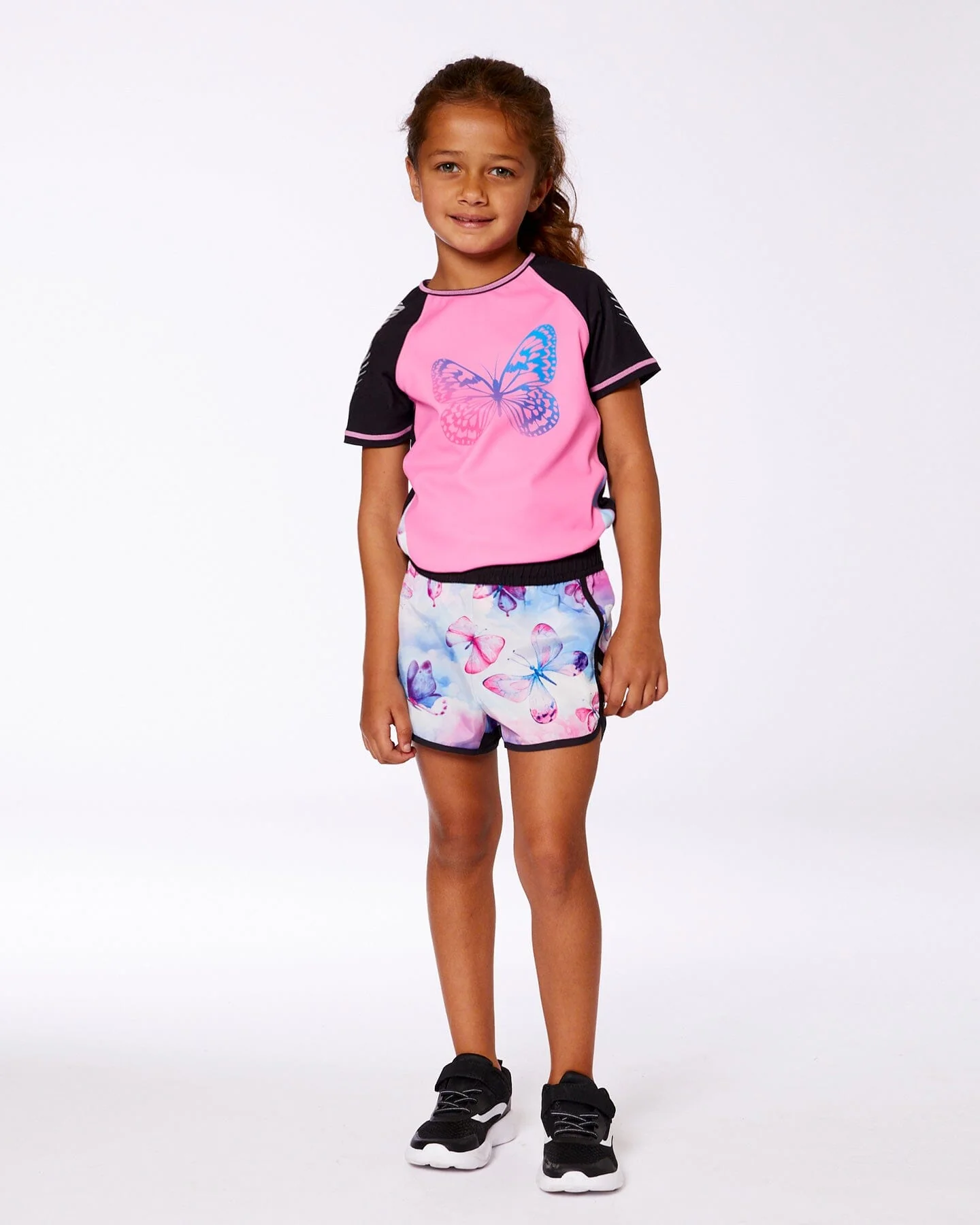 Printed Athletic Short Pink, Blue And Butterflies - Deux par Deux