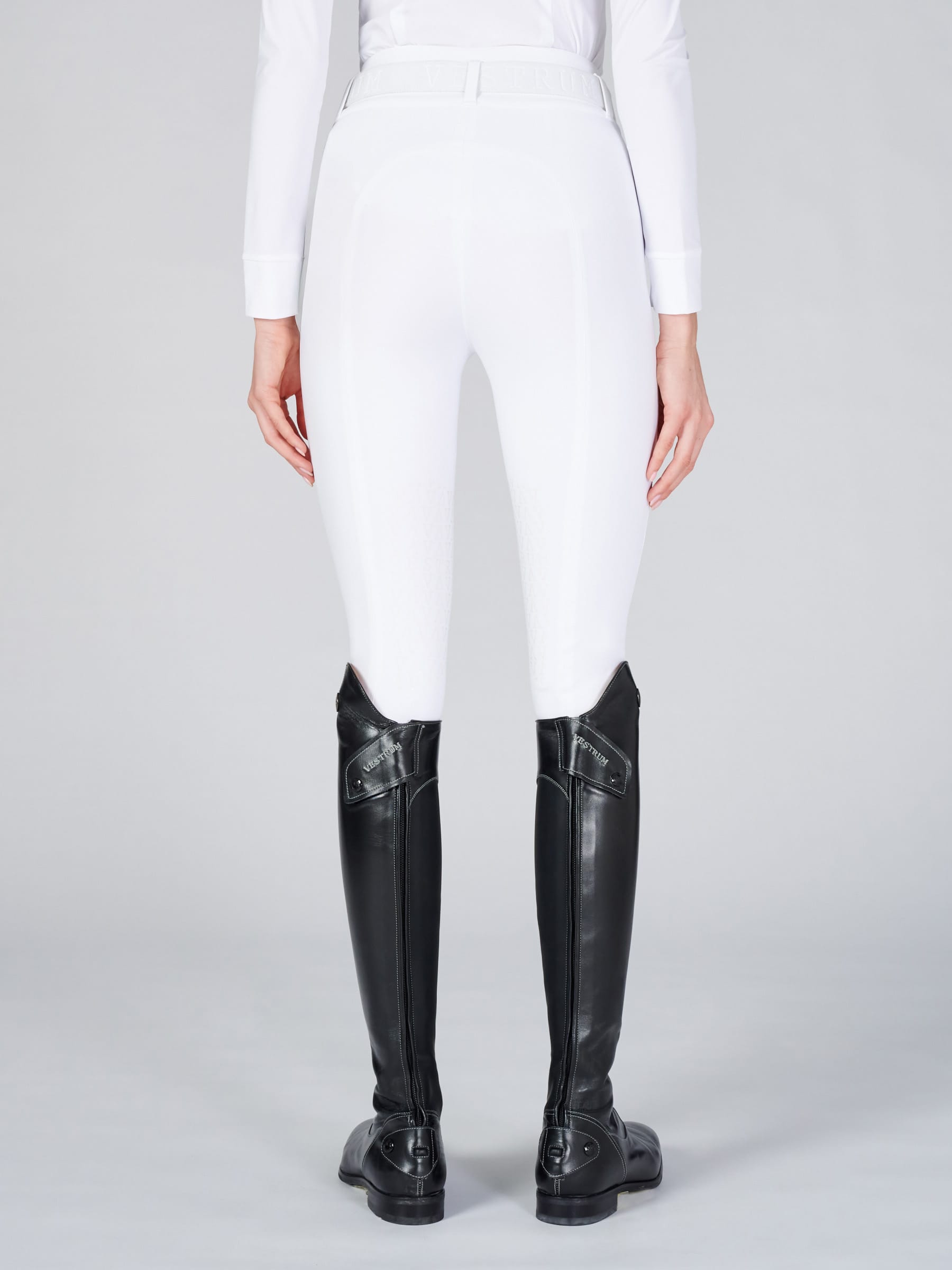MOLVENO WOMEN’S RIDING BREECHES WITH KNEE GRIP – TK FABRIC