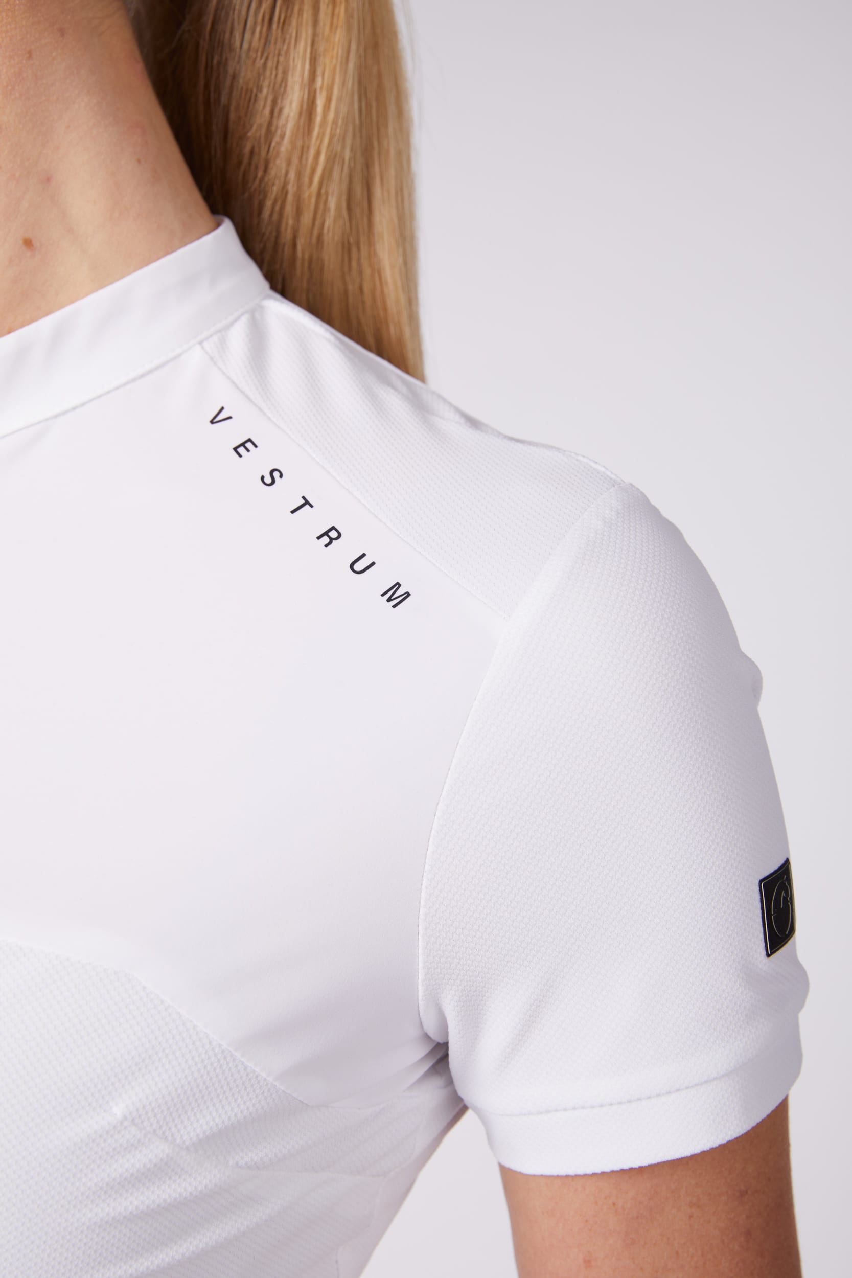 MAZARA WOMEN’S SHORT-SLEEVED TRAINING TOP