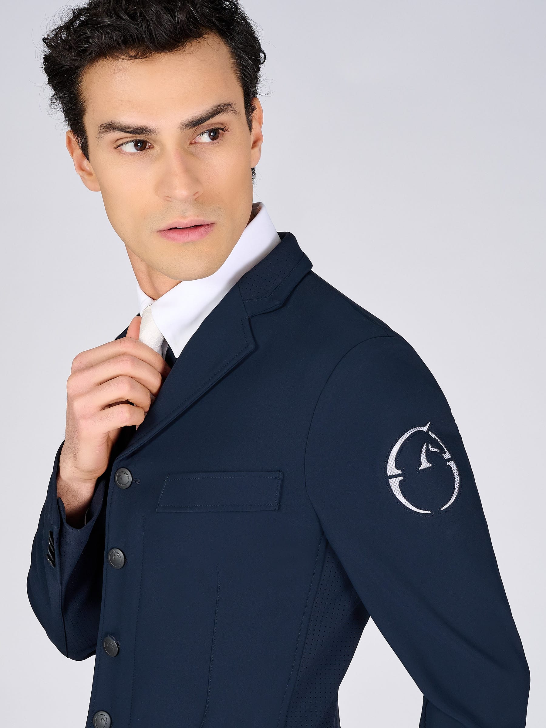 ABU DHABI MEN’S SHOW JACKET