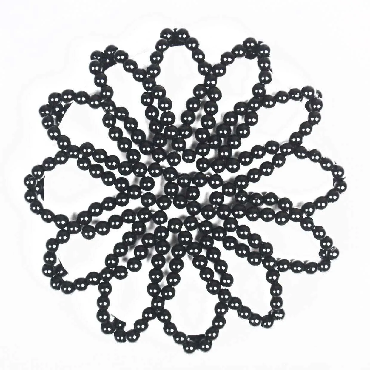 Mondoni knotted pearls