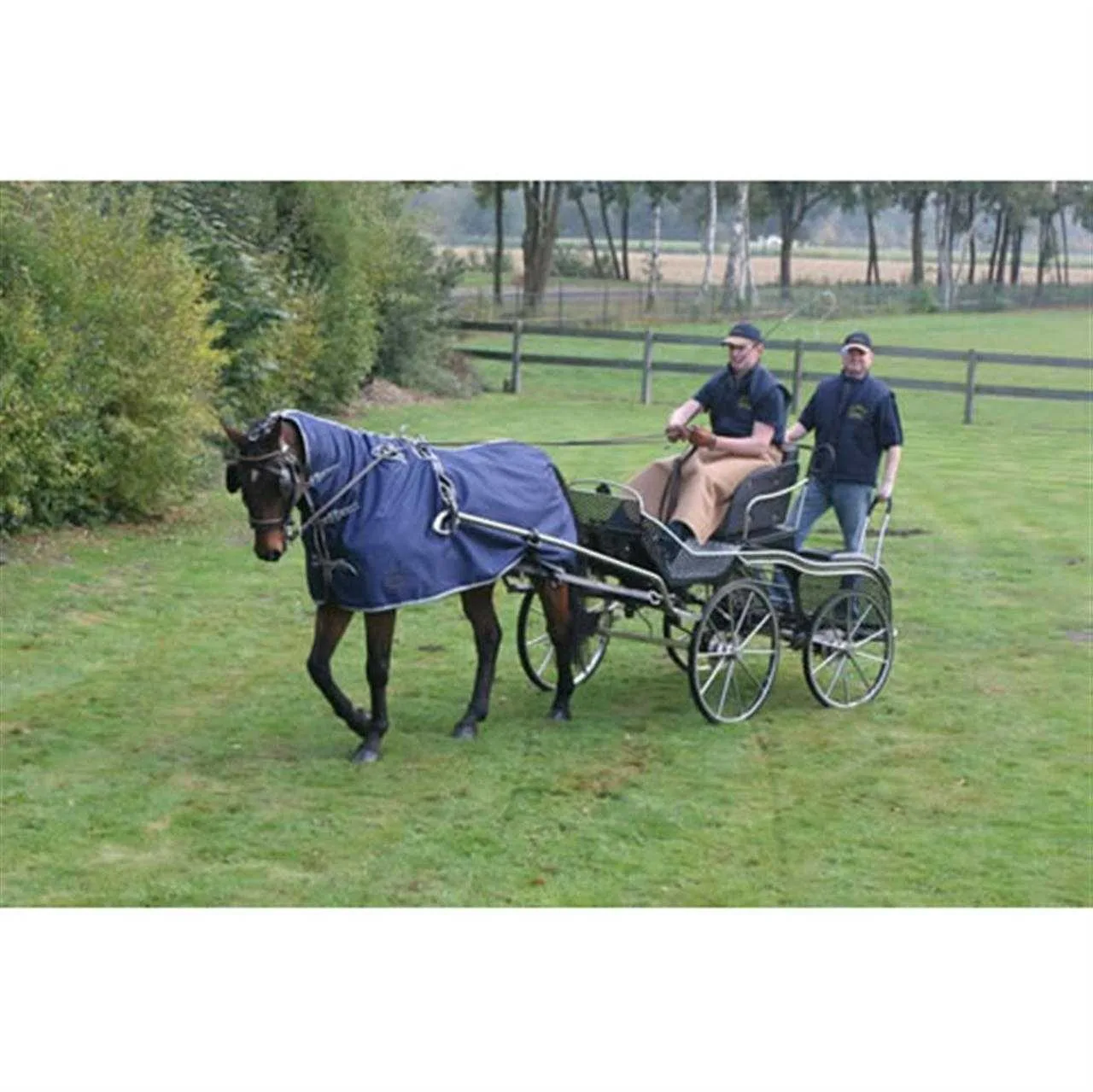 Ideal Equestrian water-repellent driving blanket