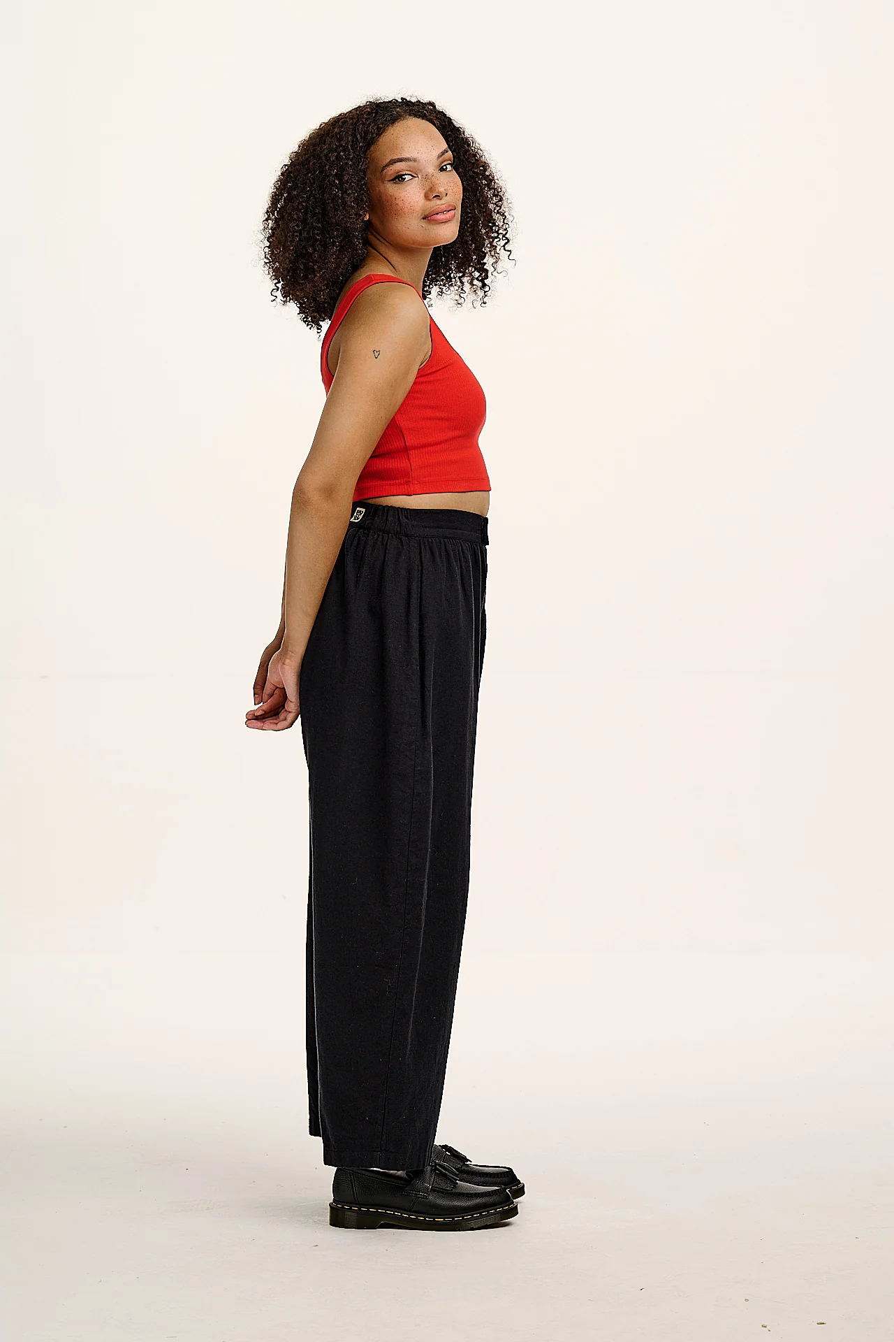 Beau - Barrel Leg Brushed Cotton Trousers in Black