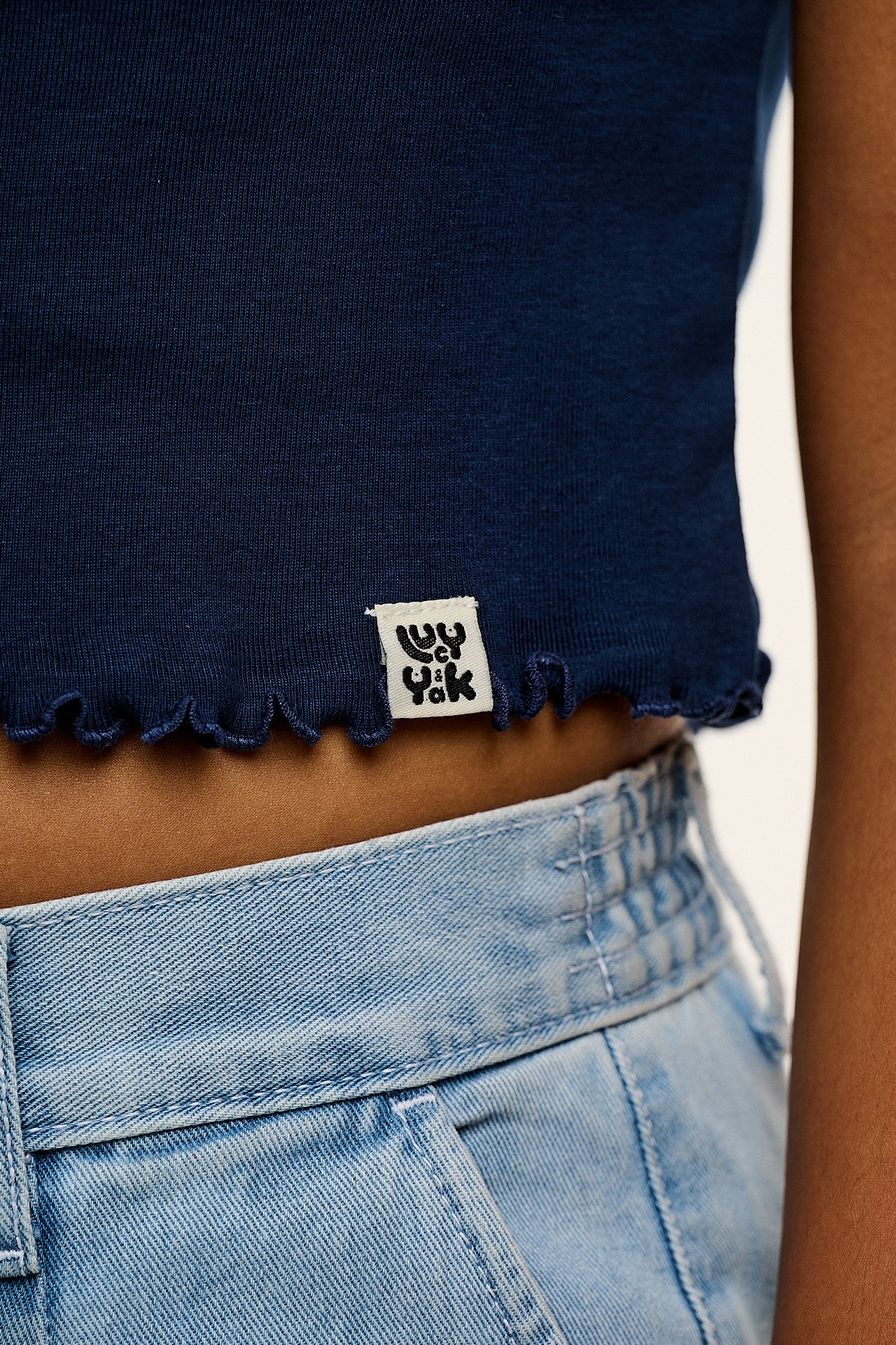 Greta - Cropped Cotton Top in Navy Caliente! Print