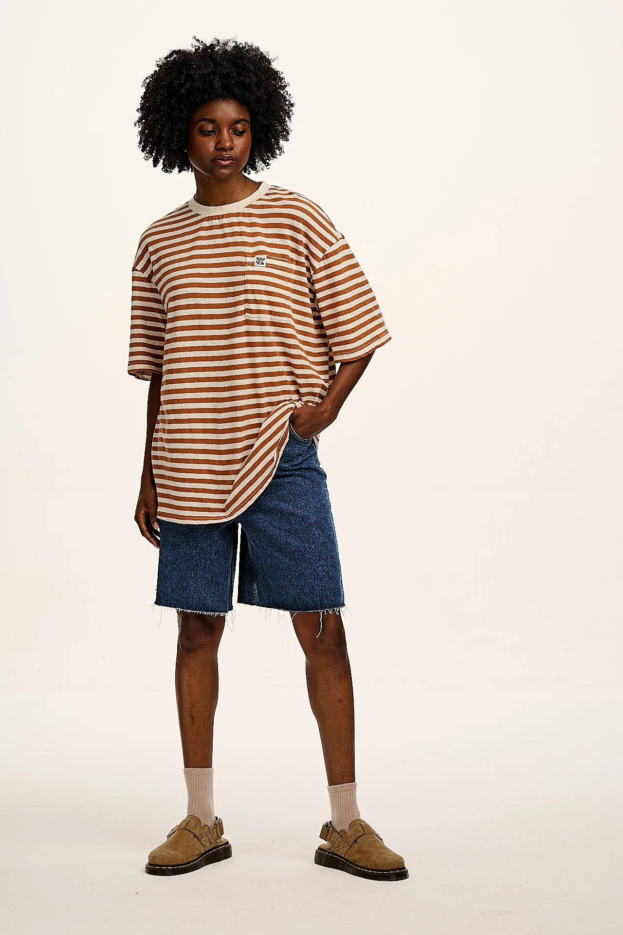 Toulon - Short Sleeve Pocket Tee in Amber & Ecru Stripe