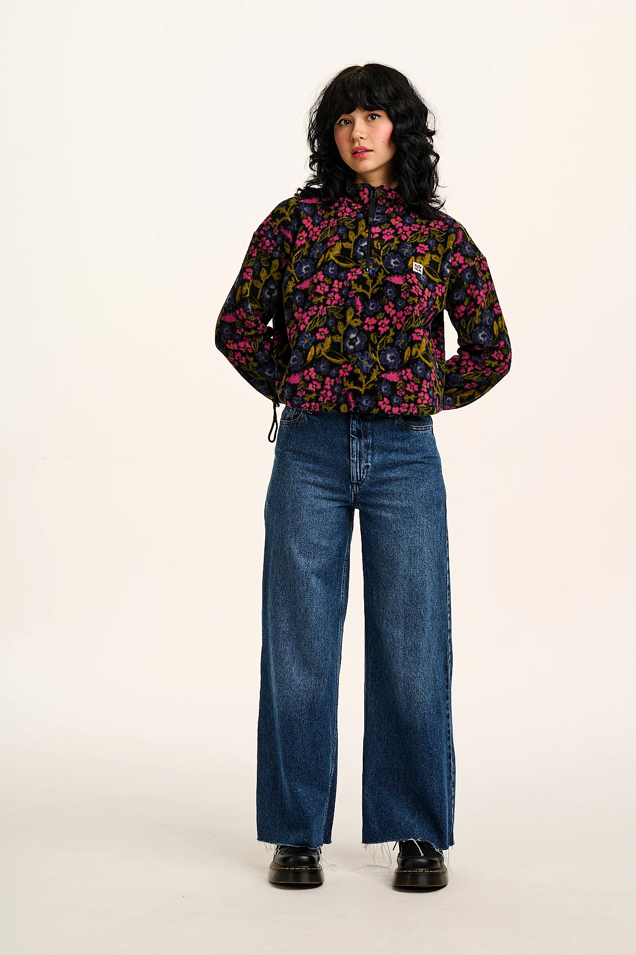Blake - Cropped Fleece in Grunge Ditsy Floral