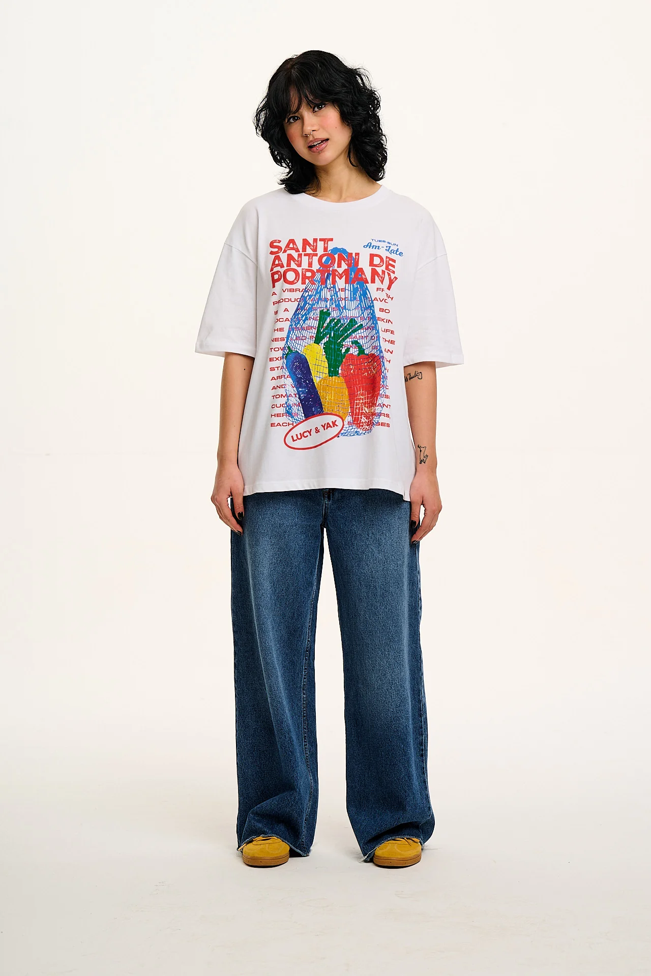 Benny - Oversized Cotton Tee in White Sant Antoni Print