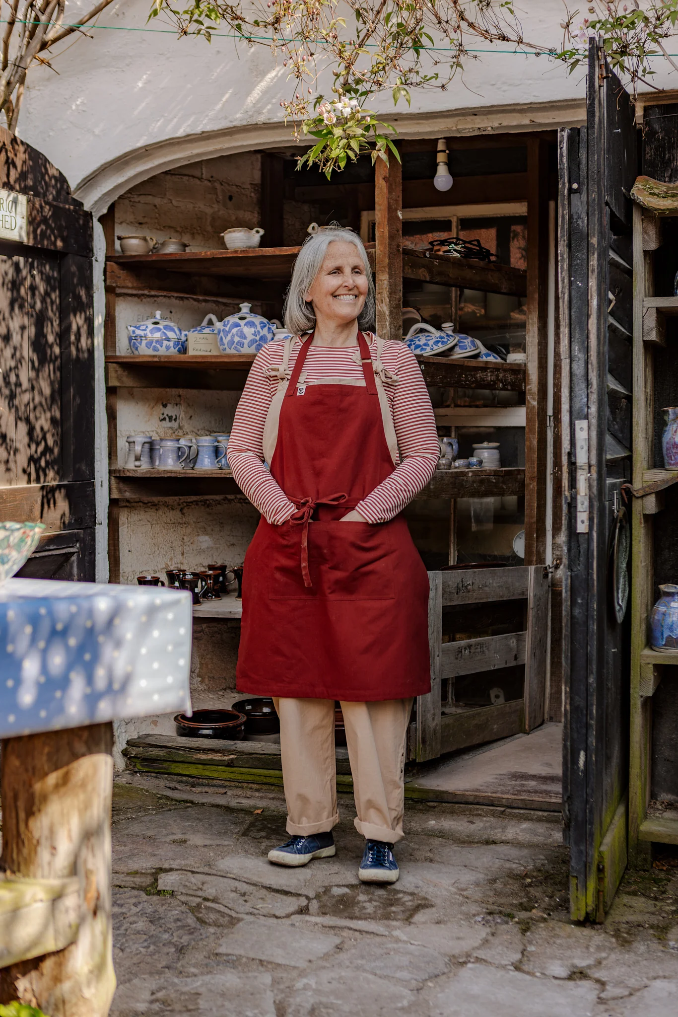 Amaia - Heavyweight Cotton Apron in Maroon