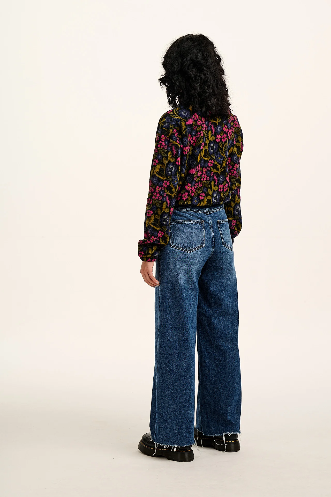 Blake - Cropped Fleece in Grunge Ditsy Floral