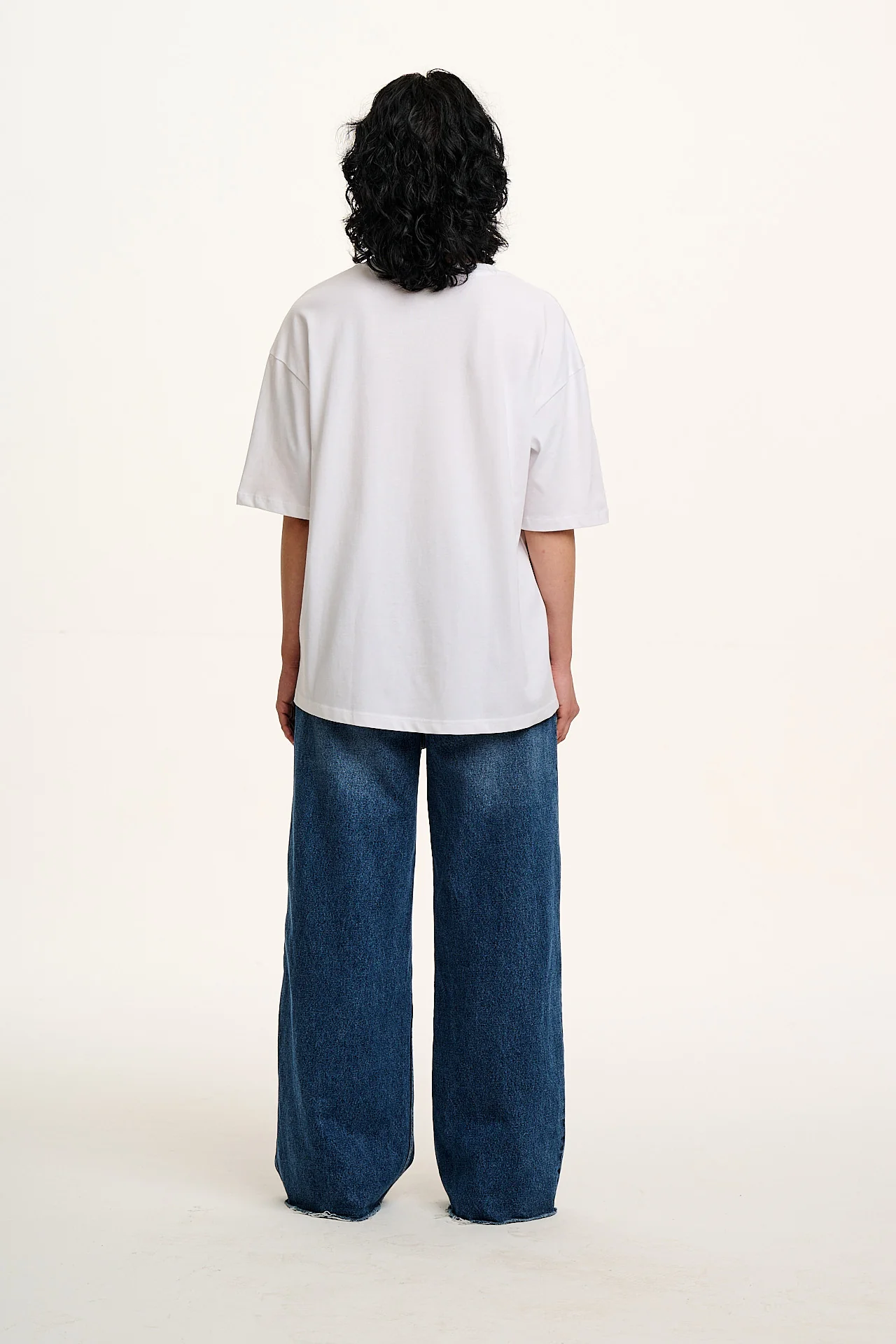 Benny - Oversized Cotton Tee in White Sant Antoni Print