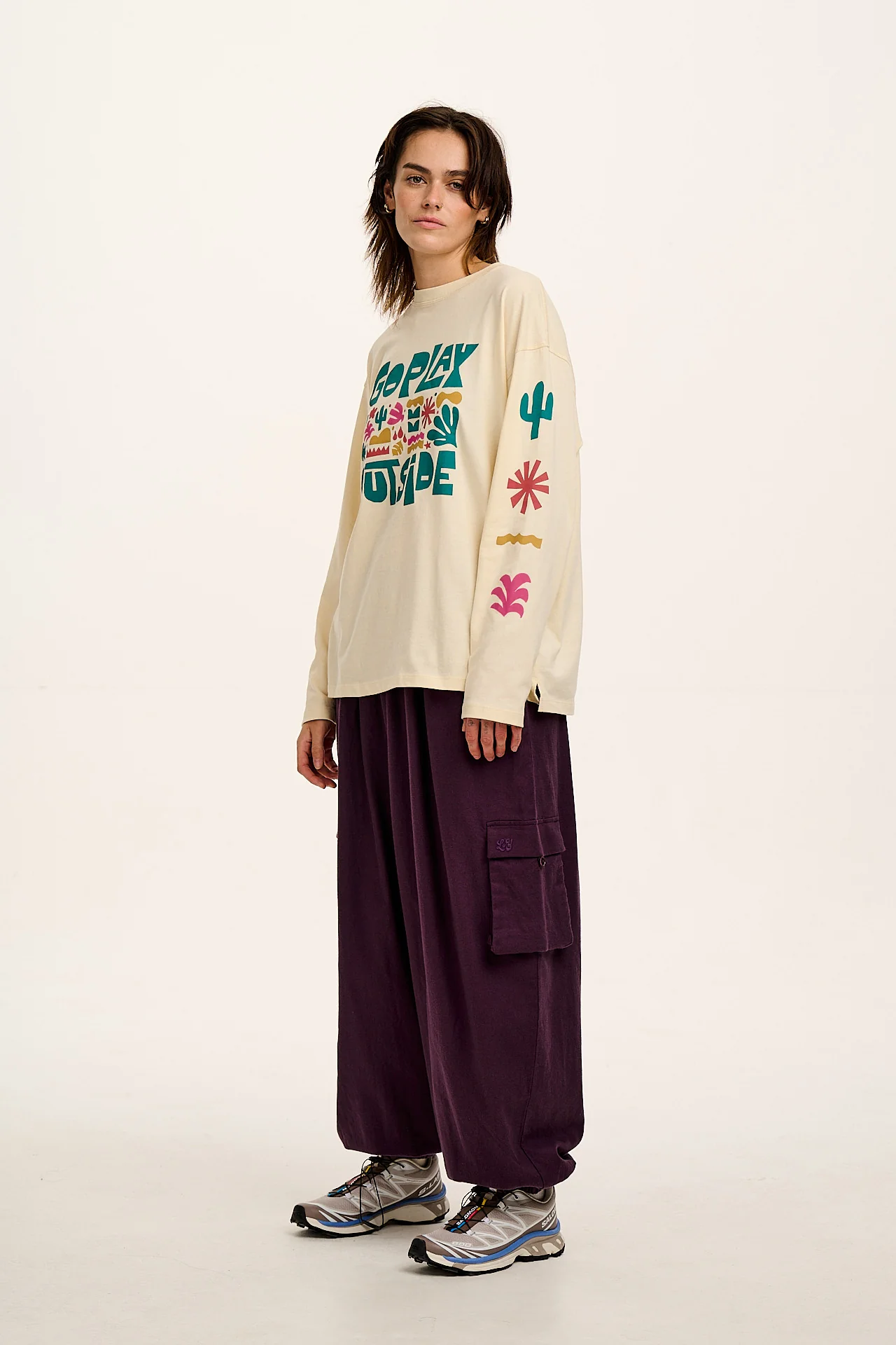 Murat - Long Sleeve Lightweight Cotton Tee in Go Outside Print