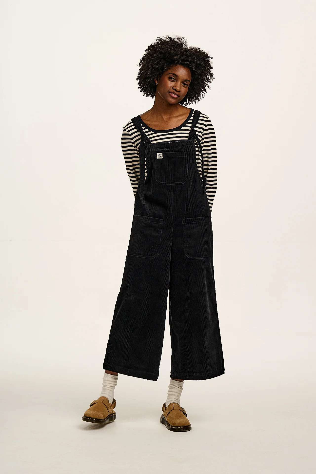 Jenny - Wide Leg Corduroy Dungarees in Black