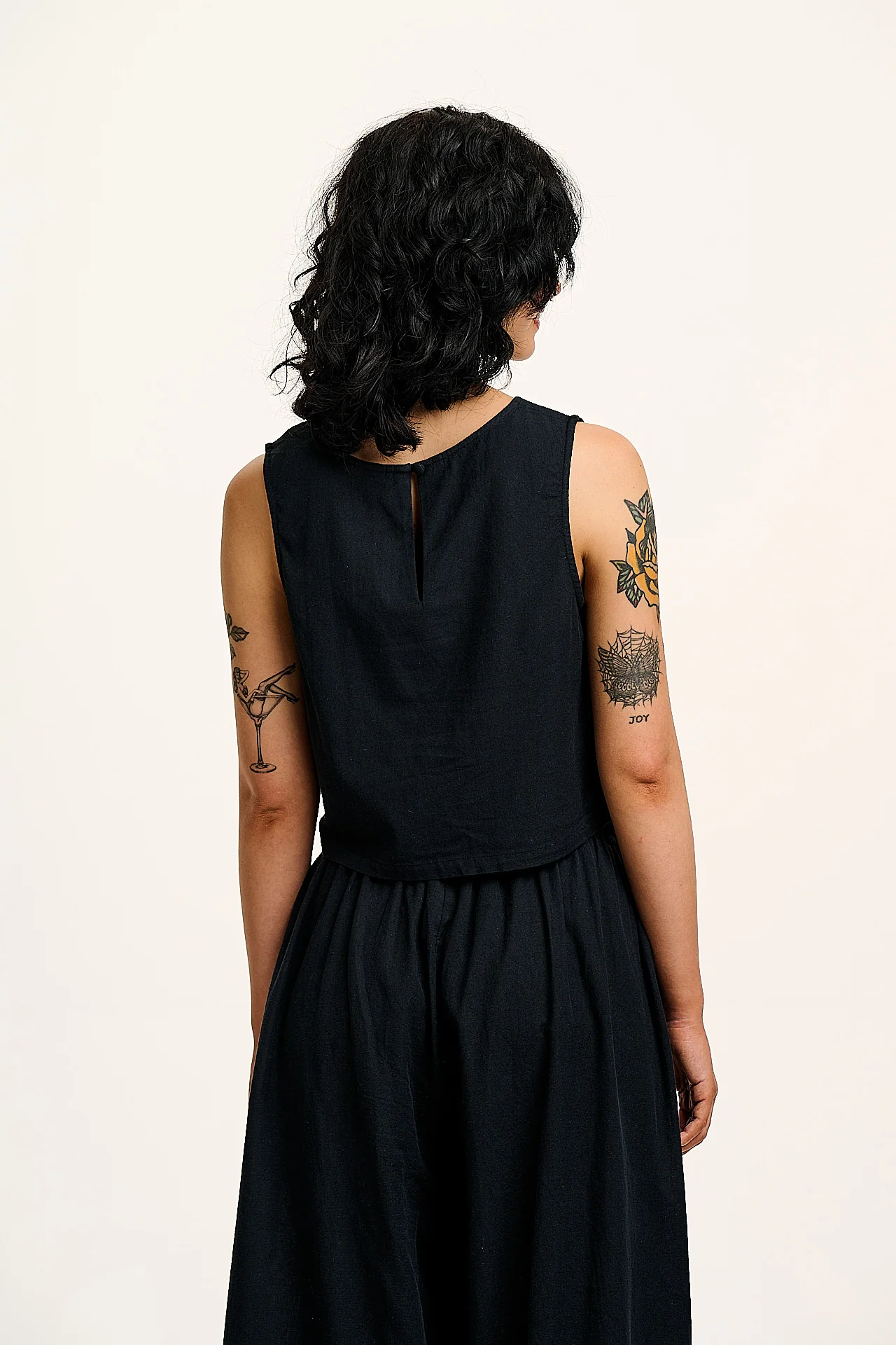 Arden - Cotton & Linen Shell Top in Black