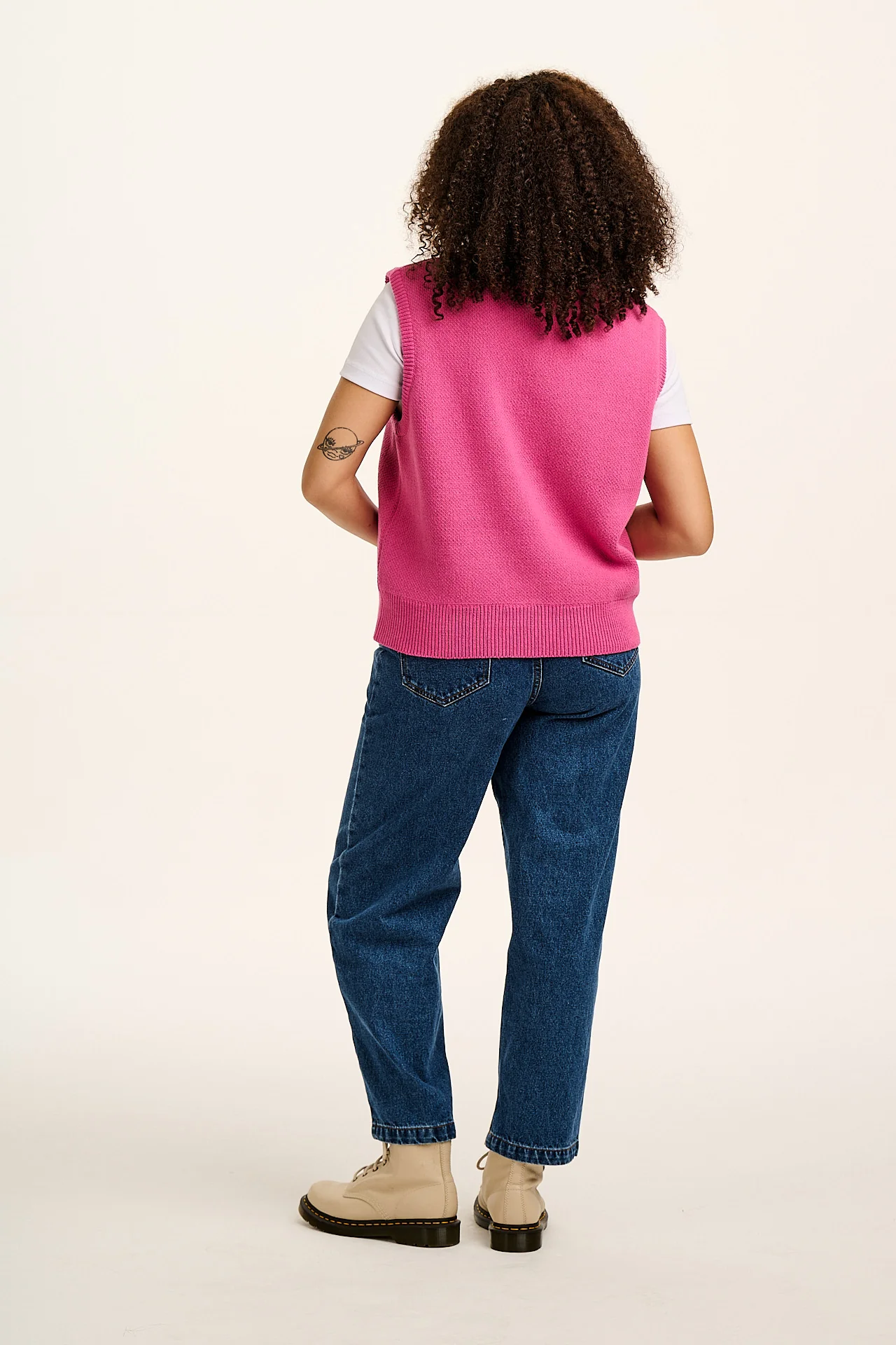 Saffle - Knitted Sweater Vest in Pink with Lemon