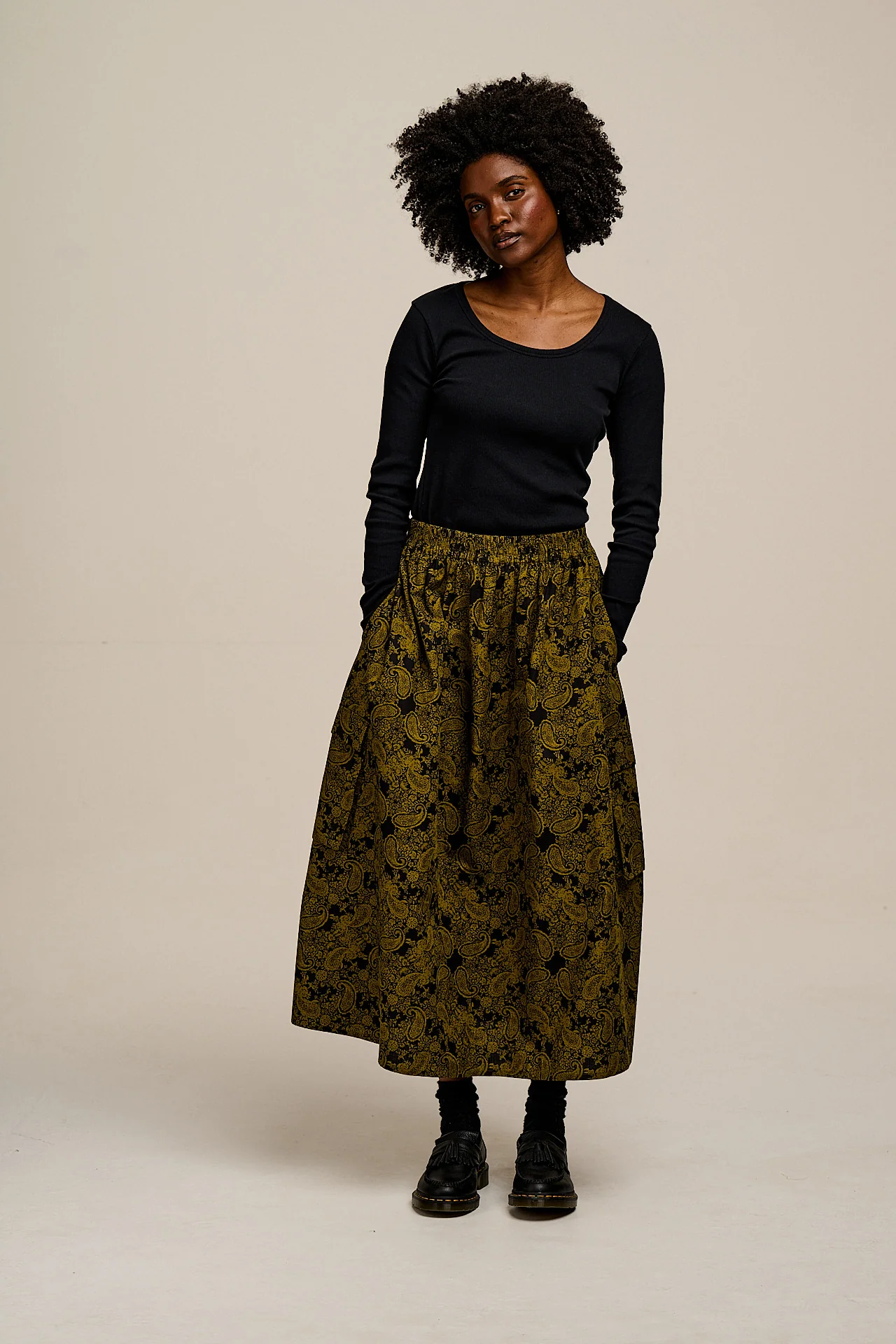 Dakota - Midi Skirt in Grunge Green Paisley Print