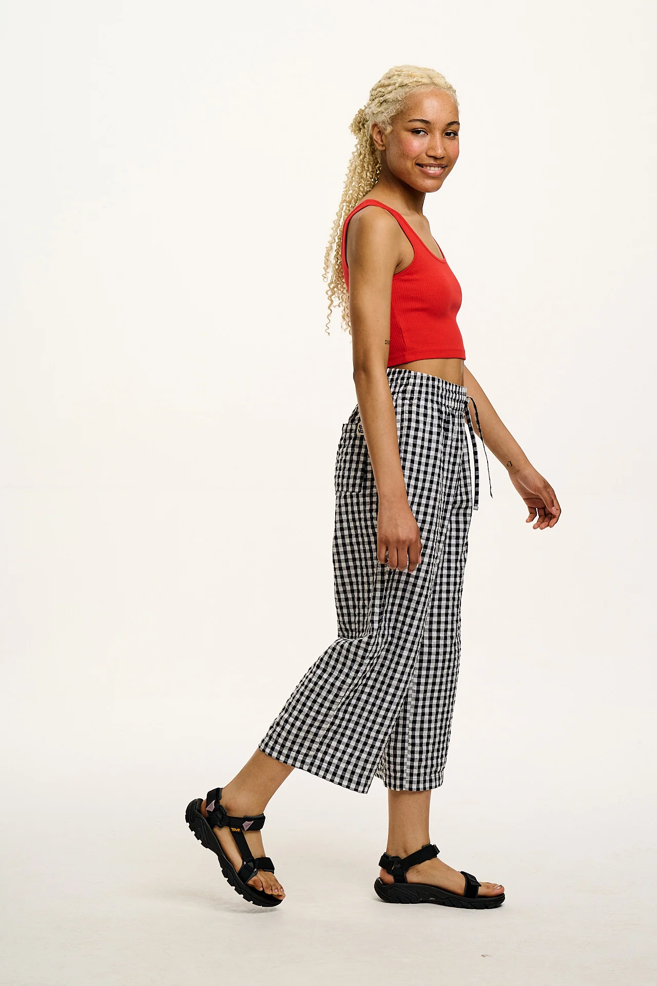 Chuck - Wide Leg Cotton Seersucker Trousers in Black & White Gingham