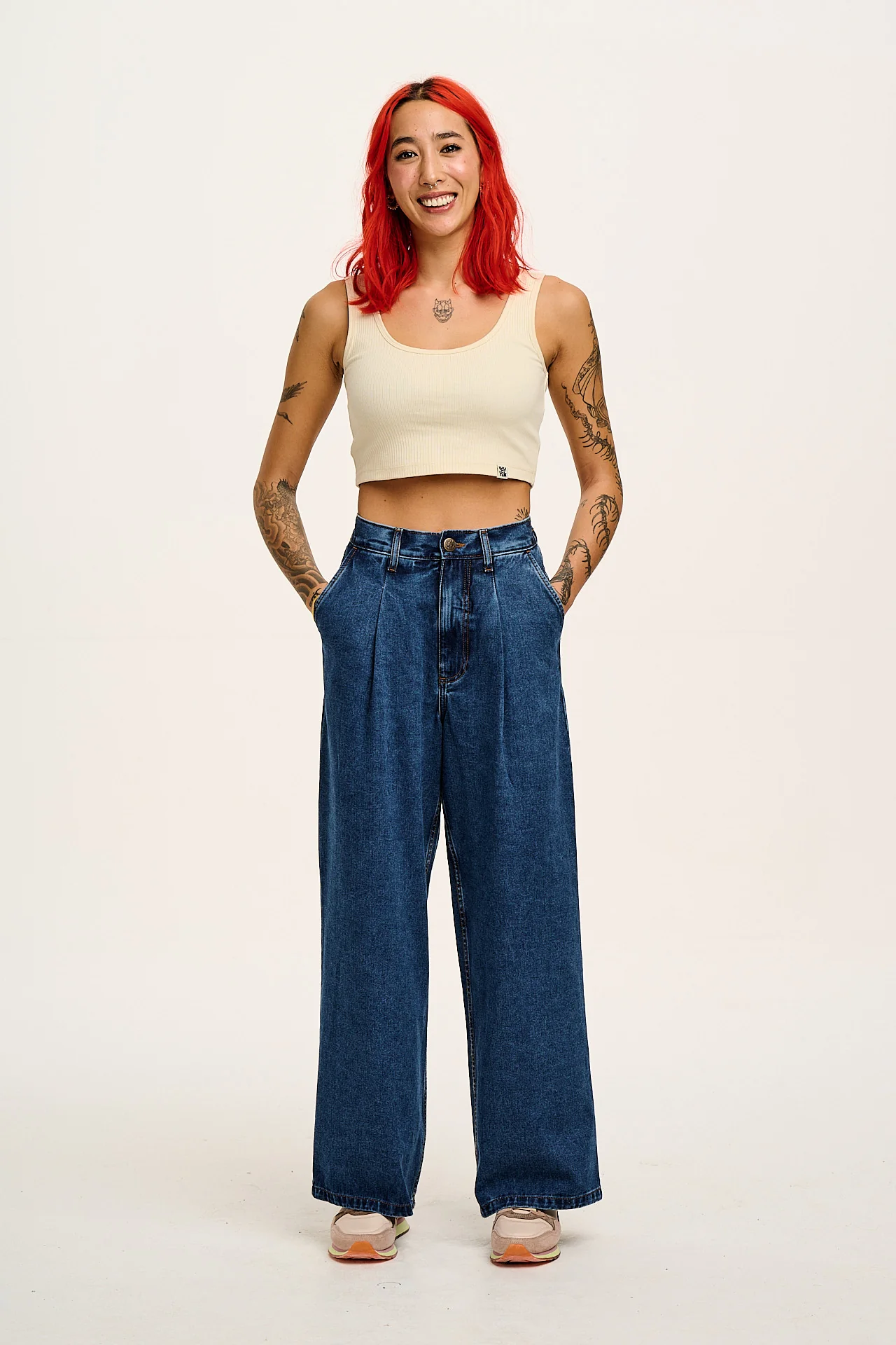 Cole - Wide Leg Denim Jeans in Mid Wash Blue