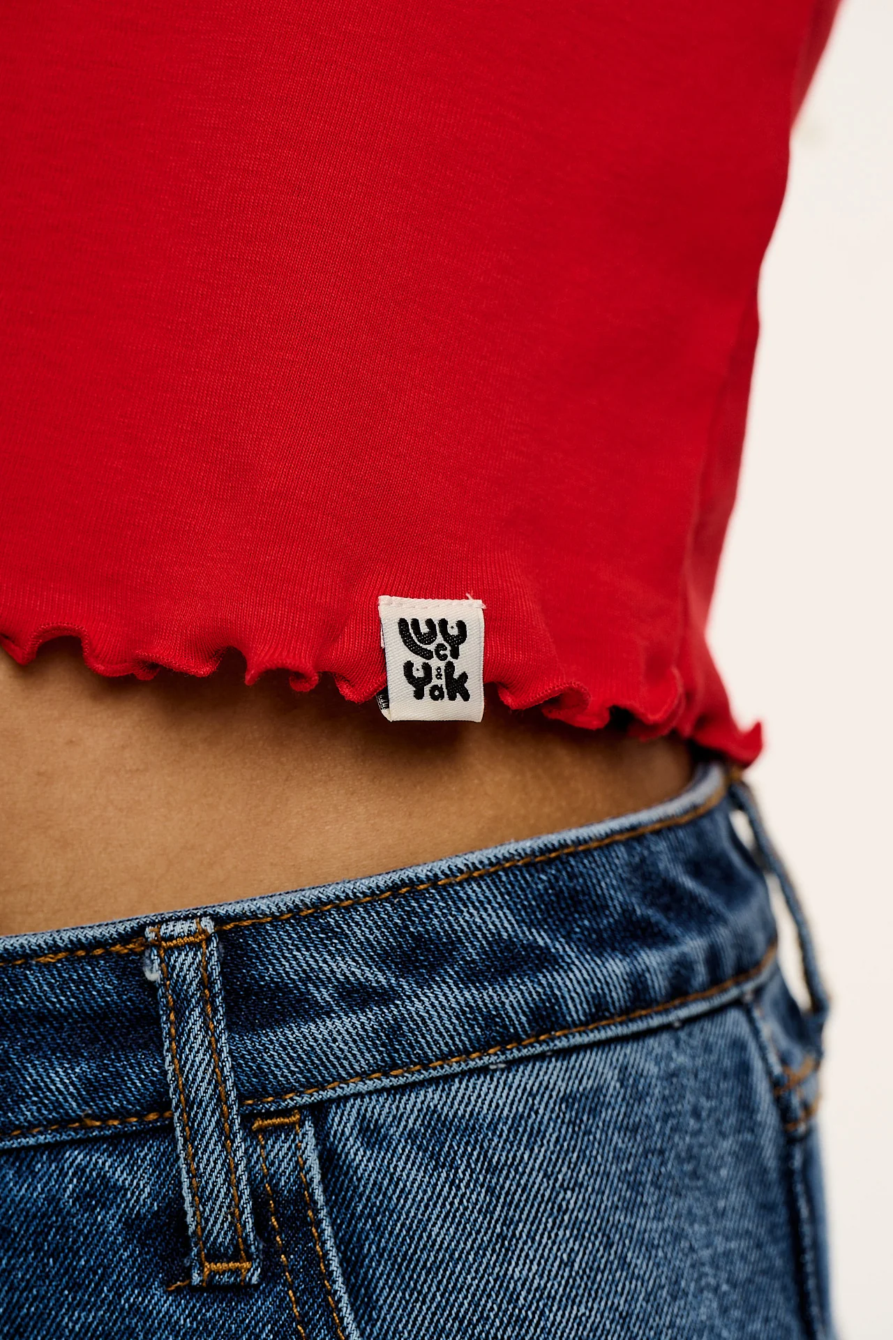 Greta - Cropped Cotton Top in Red