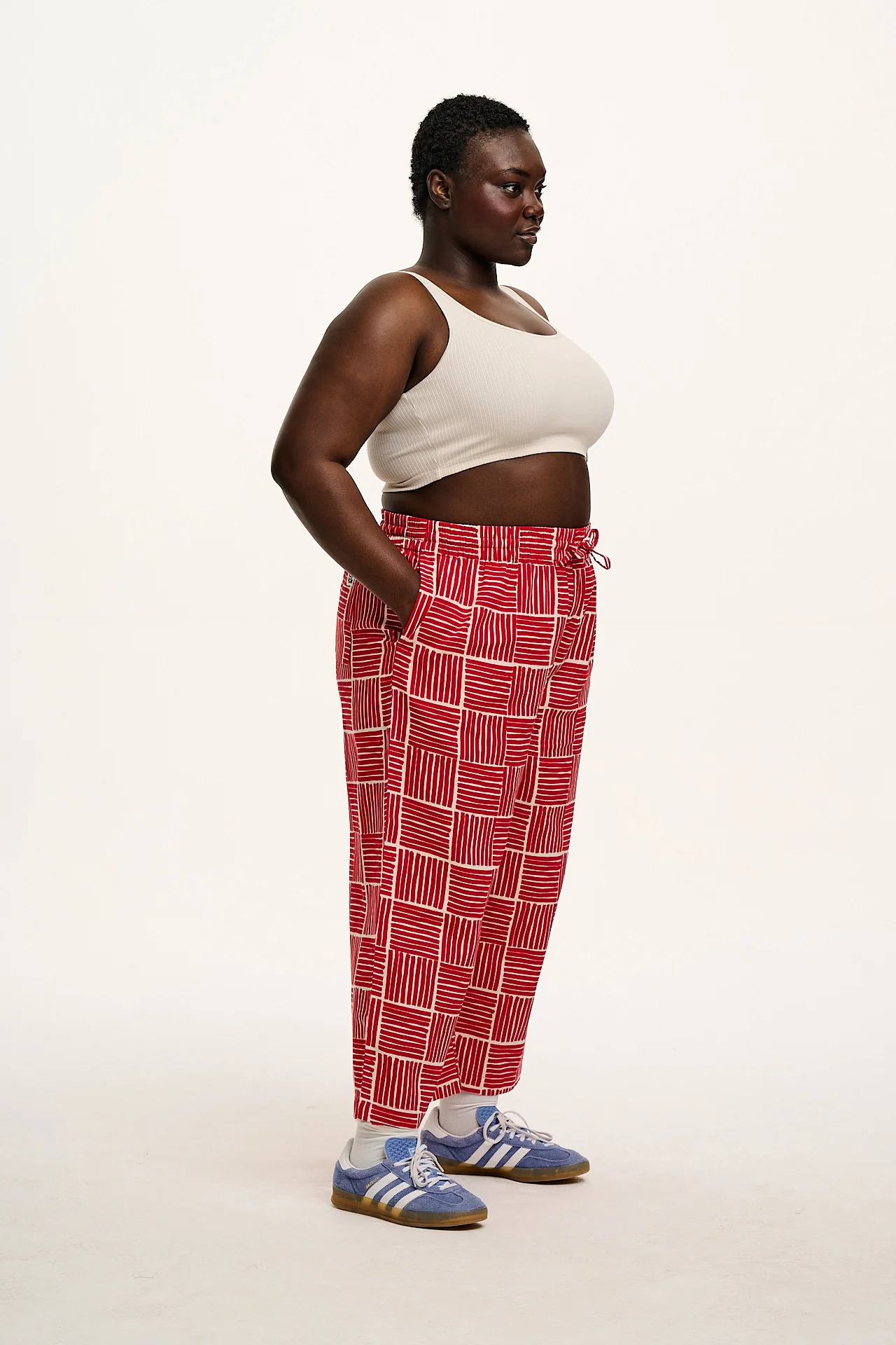 Chuck - Wide Leg Cotton Trousers in Red Geo Print