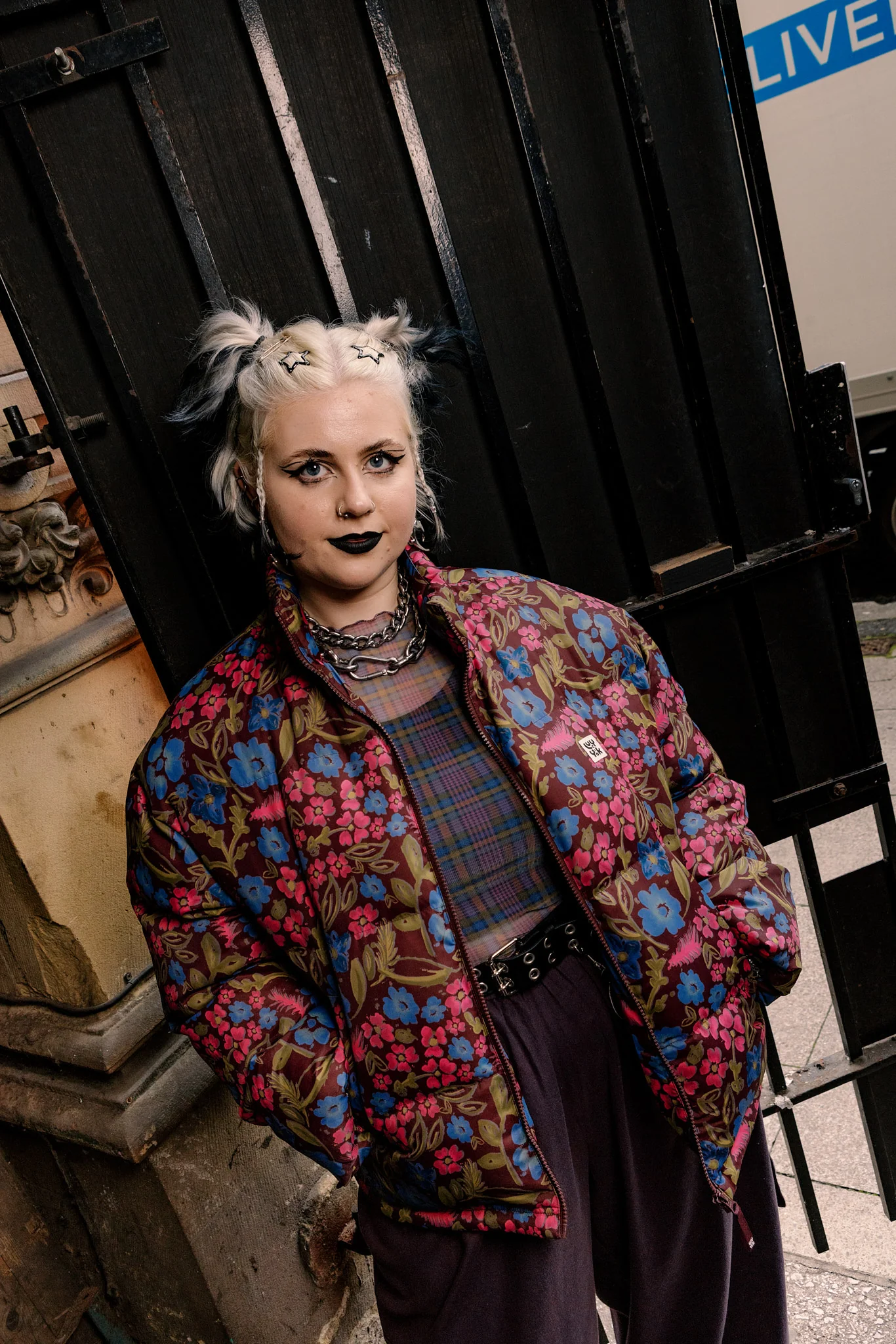 Paloma - Puffer Jacket in Grunge Ditsy Floral Print