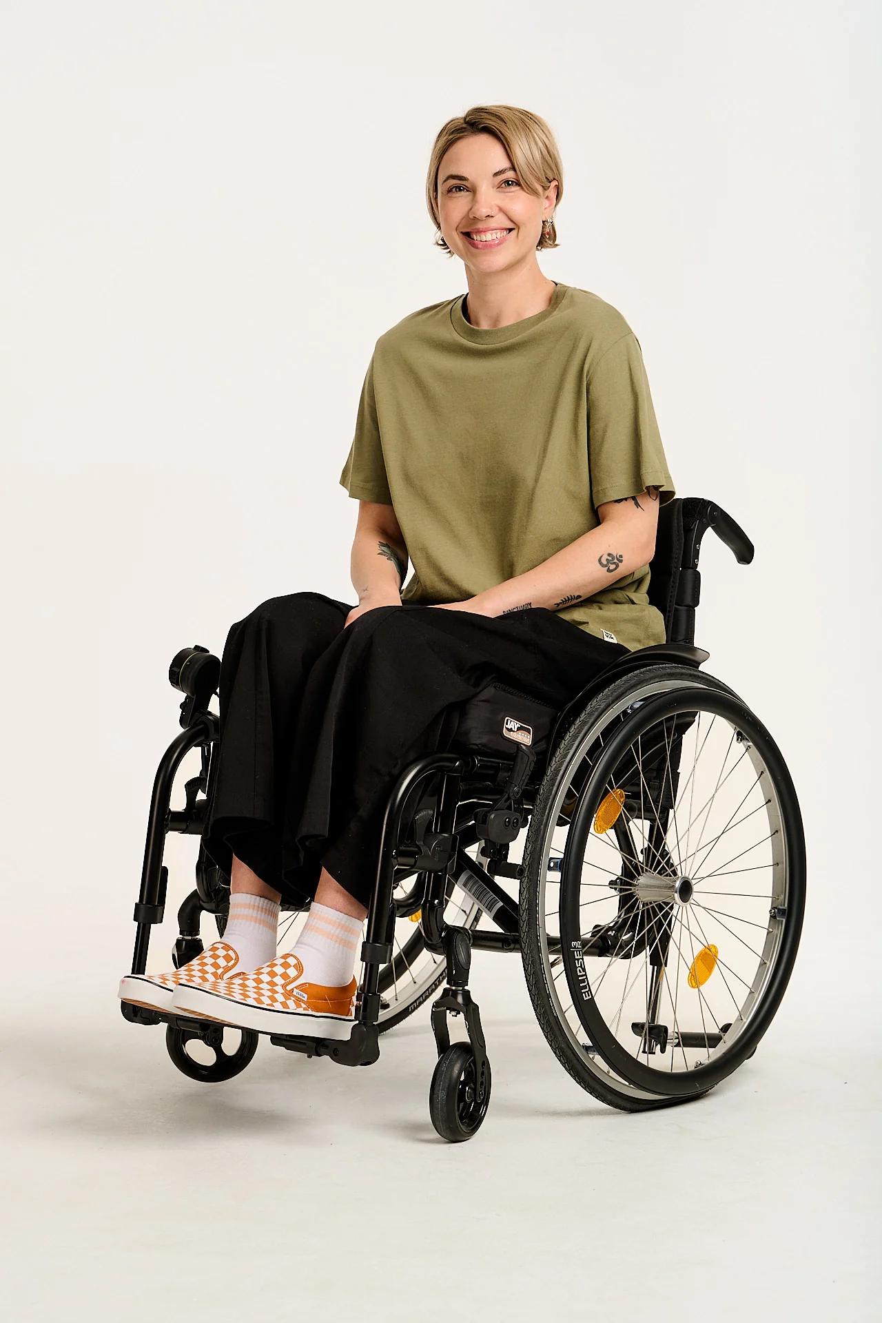 Chuck - Wide Leg Cotton Trousers in Black